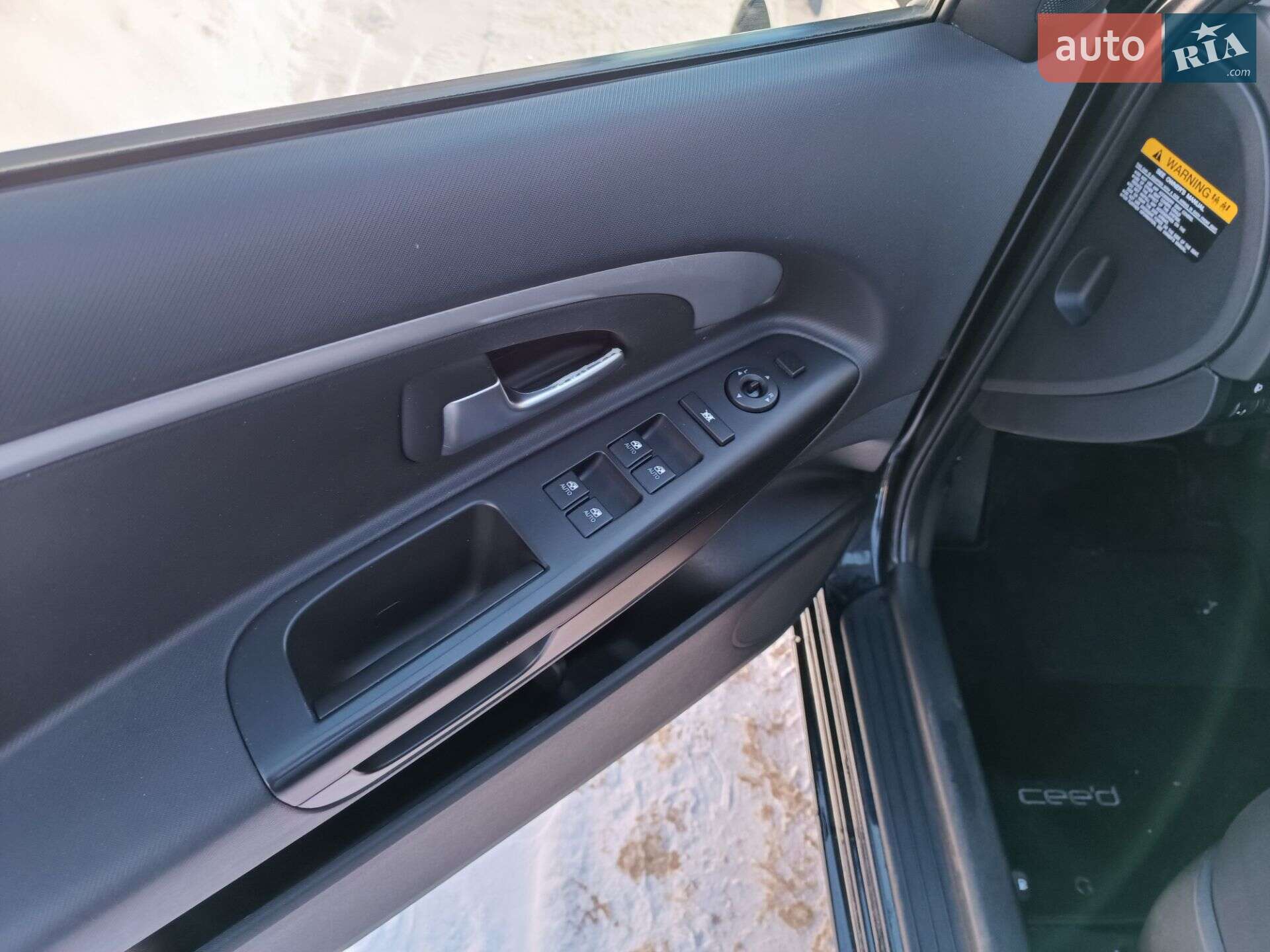 Kia Ceed 2010 VIN U5YHC512ABL259790 фото оголошення 9 з 21