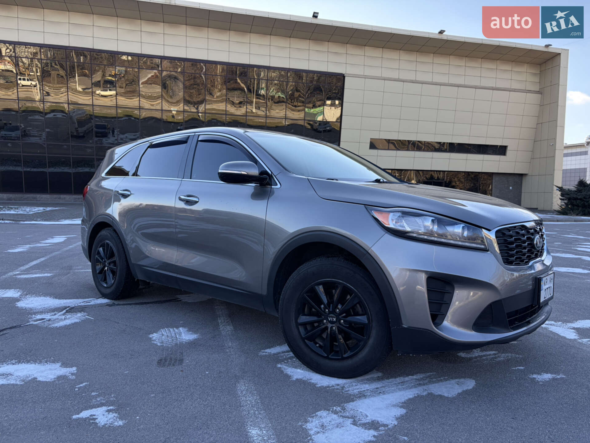 Kia Sorento 2018 VIN 5XYPG4A39KG510936 фото оголошення 7 з 12