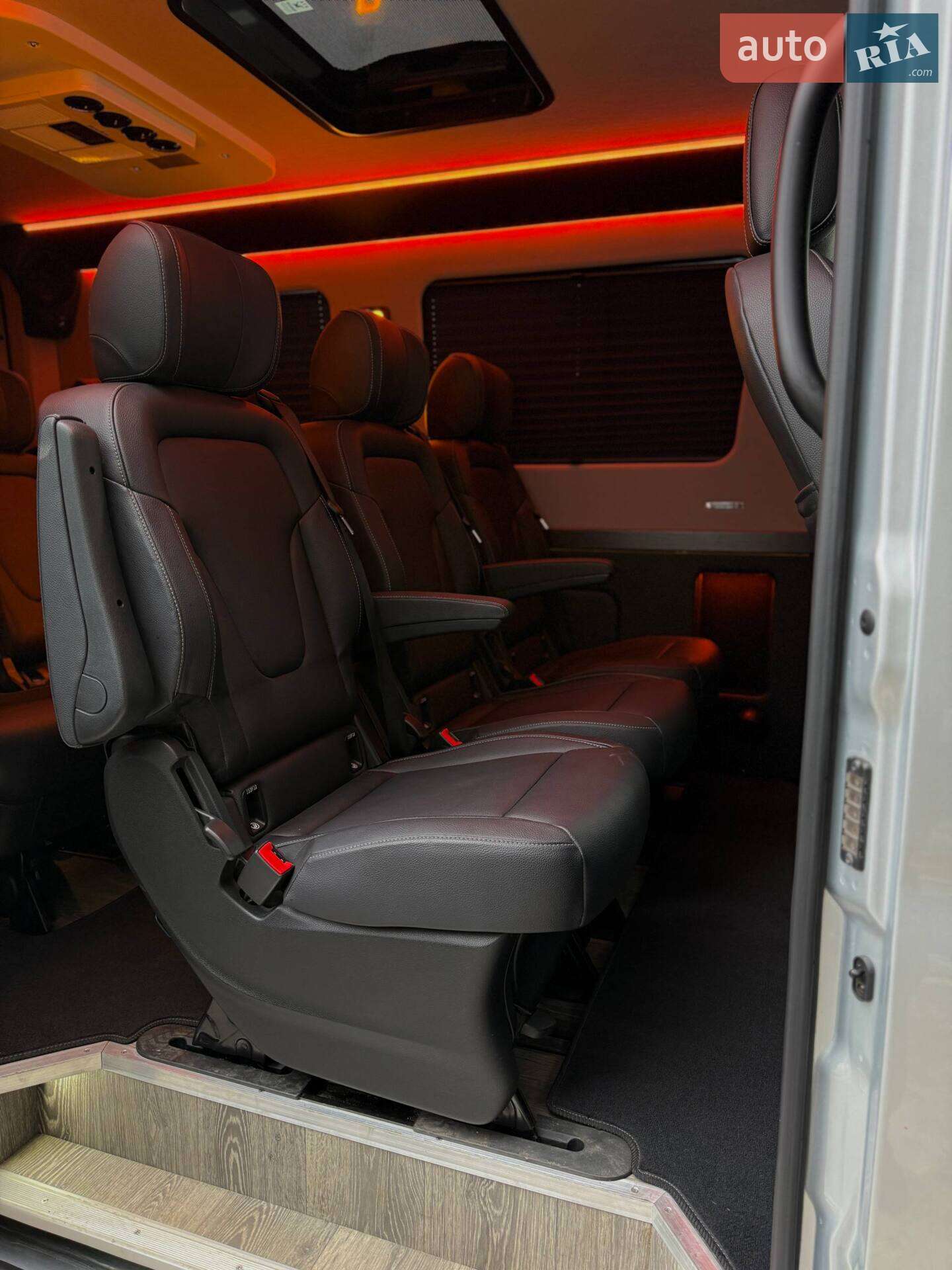 Mercedes-Benz Sprinter 2019 VIN WDB9106311P108028 фото оголошення 3 з 75