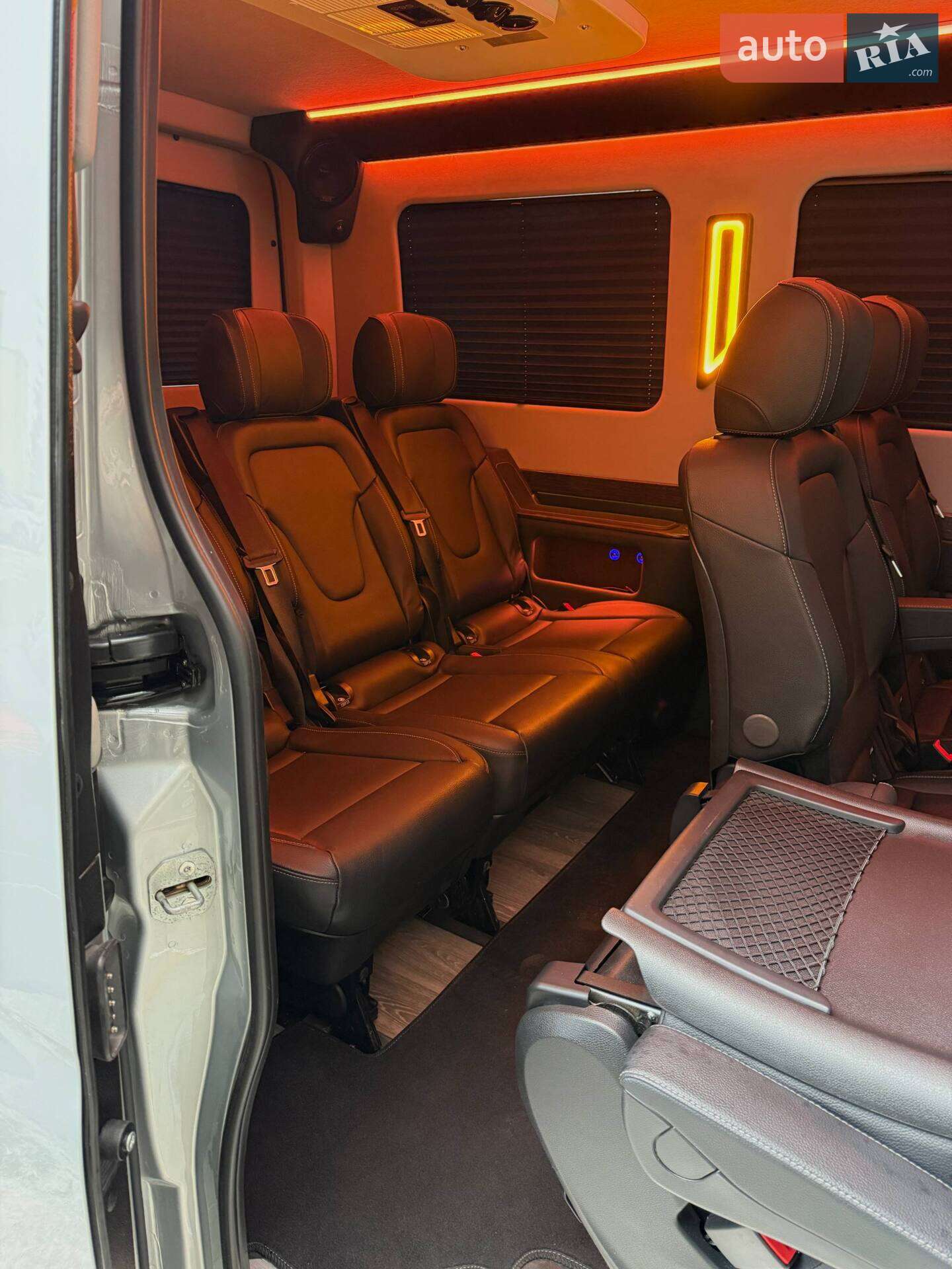 Mercedes-Benz Sprinter 2019 VIN WDB9106311P108028 фото оголошення 4 з 75