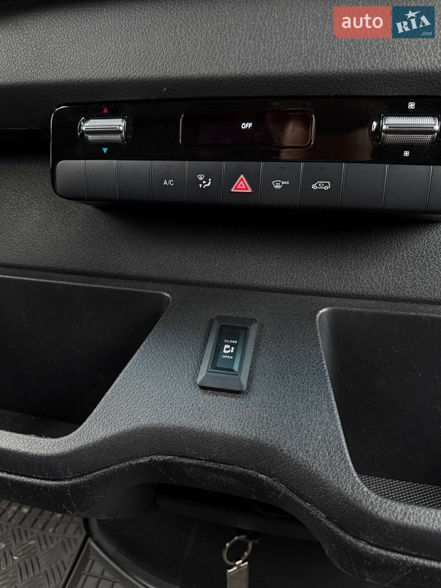 Mercedes-Benz Sprinter 2019 VIN WDB9106311P108028 фото оголошення 19 з 75