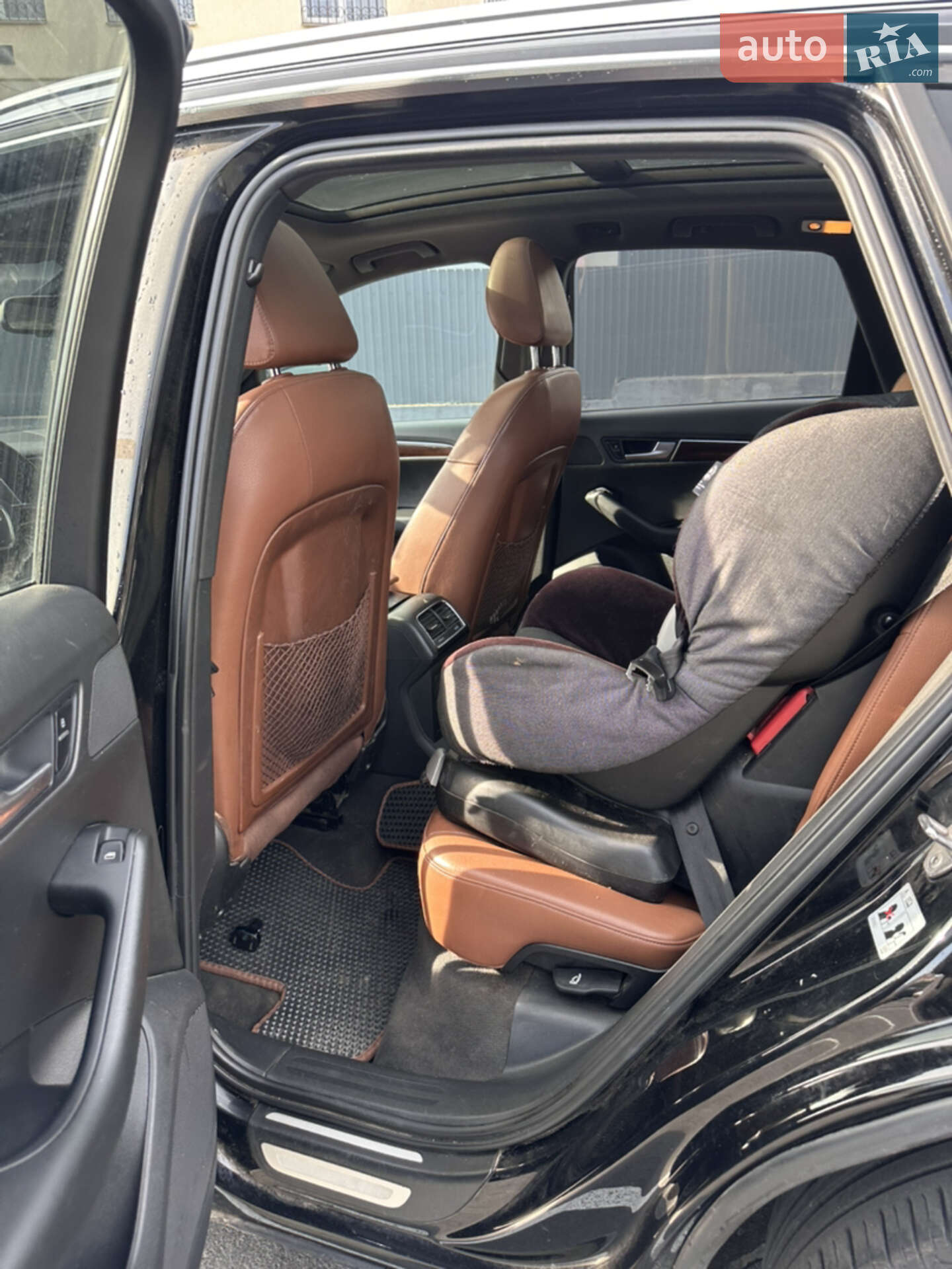 Audi Q5 2011 VIN WA1LFAFPXBA104220 фото оголошення 7 з 33