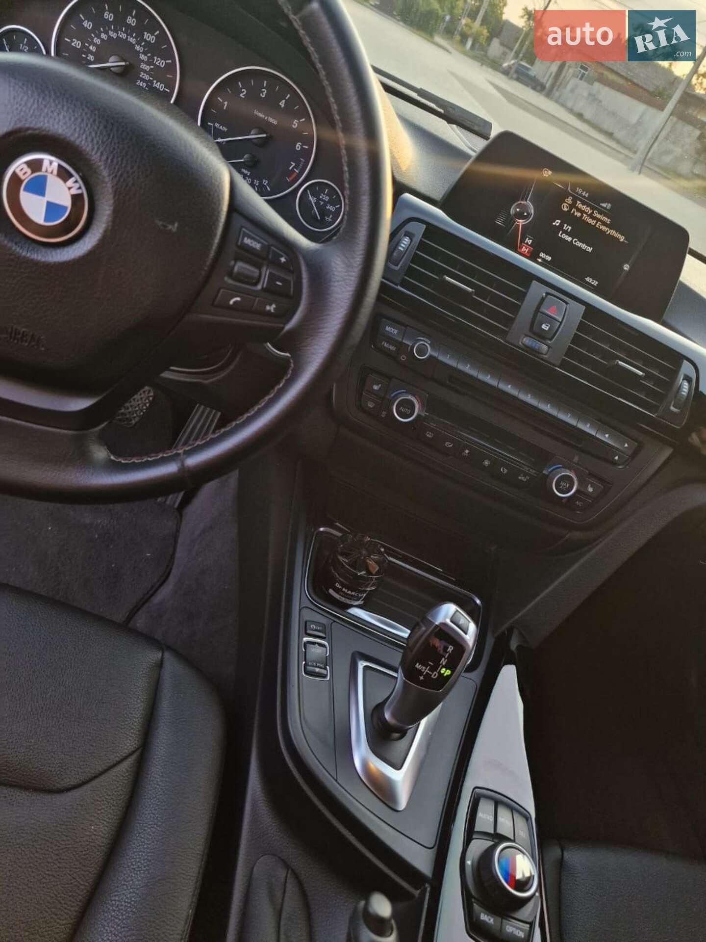 BMW 3 Series 2015 VIN WBA3C3C55FK203473 фото оголошення 2 з 19