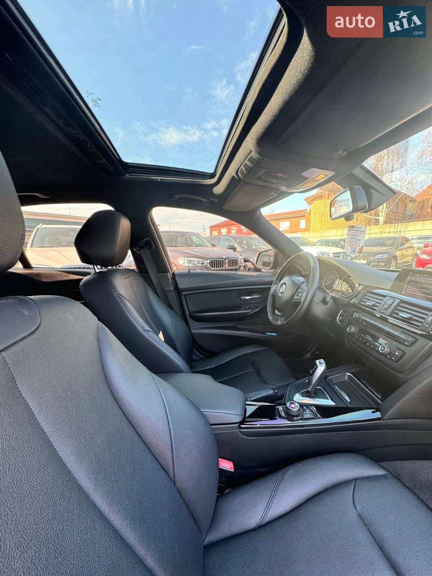 BMW 3 Series 2015 VIN WBA3C3C55FK203473 фото оголошення 10 з 19