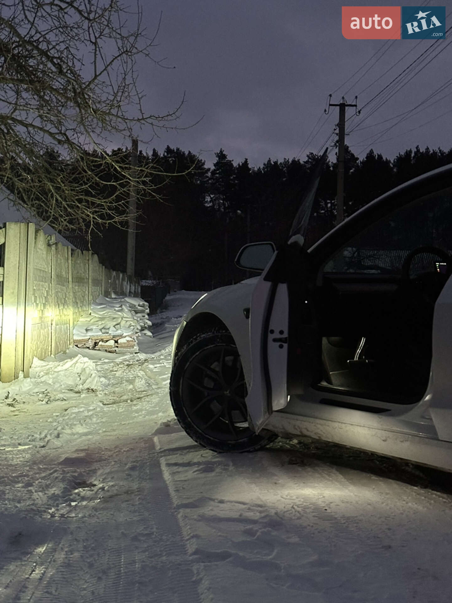 Tesla Model 3 2023 VIN 5YJ3E1EC3PF675246 фото оголошення 2 з 3