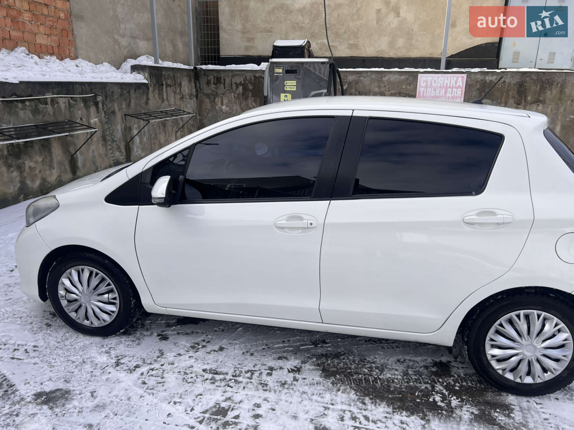 Toyota Yaris 2011 VIN VNKKJ0D370A023352 фото оголошення 8 з 18