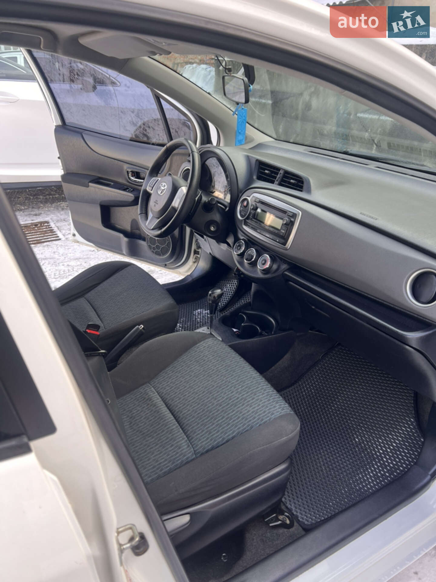 Toyota Yaris 2011 VIN VNKKJ0D370A023352 фото оголошення 17 з 18
