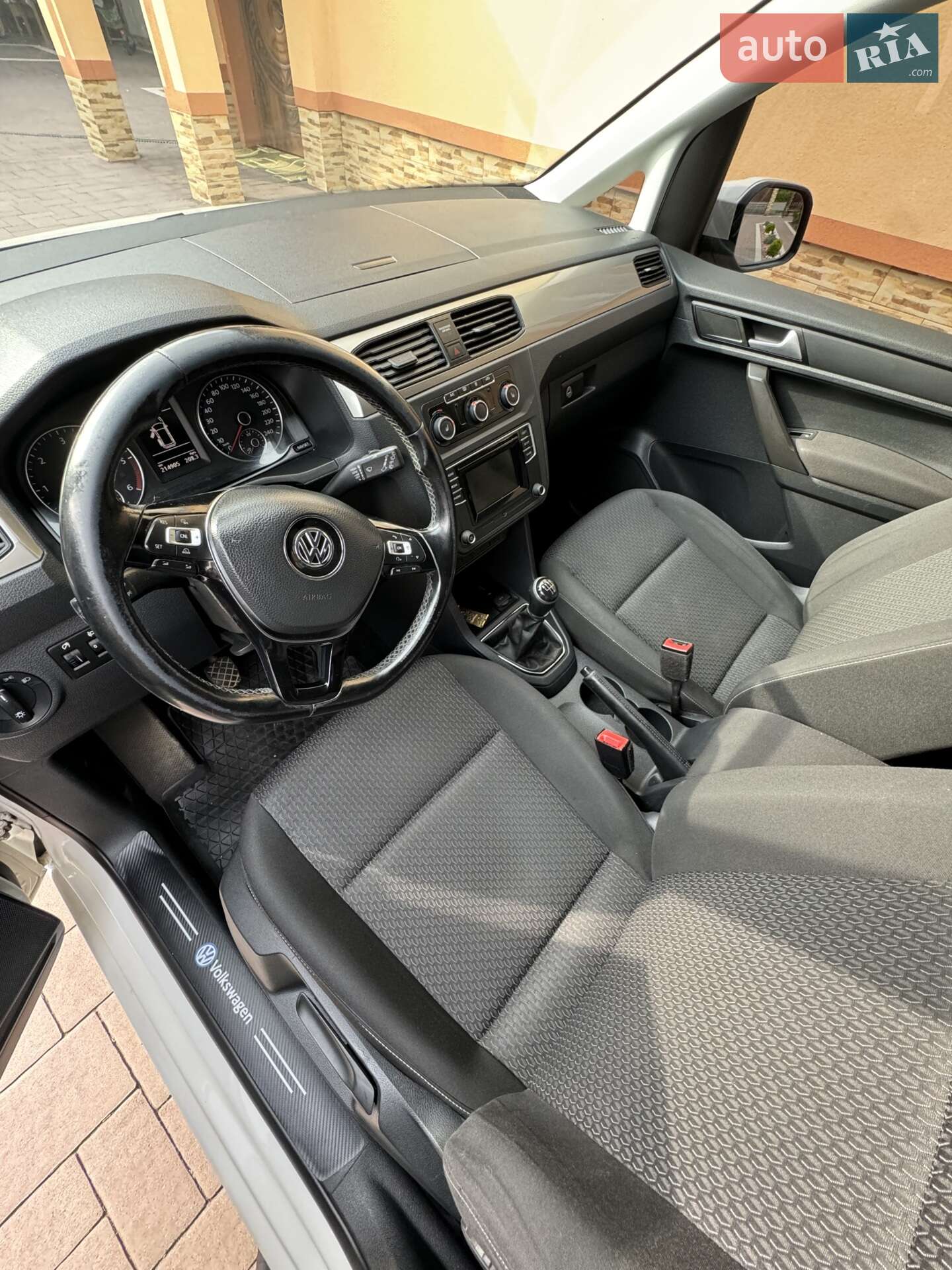 Volkswagen Caddy 2015 VIN WV2ZZZ2KZGX068850 фото оголошення 9 з 21