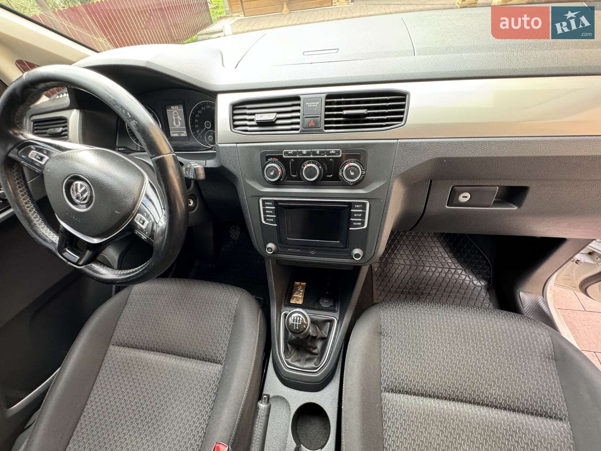 Volkswagen Caddy 2015 VIN WV2ZZZ2KZGX068850 фото оголошення 18 з 21