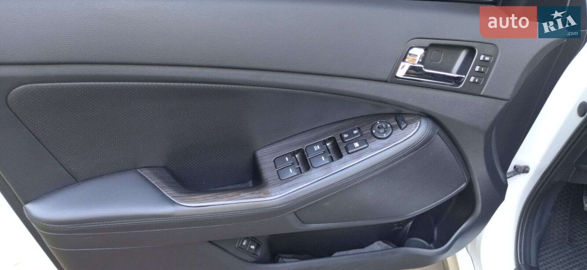 Kia Optima 2013 VIN KNAGN412BE5390225 фото оголошення 16 з 24