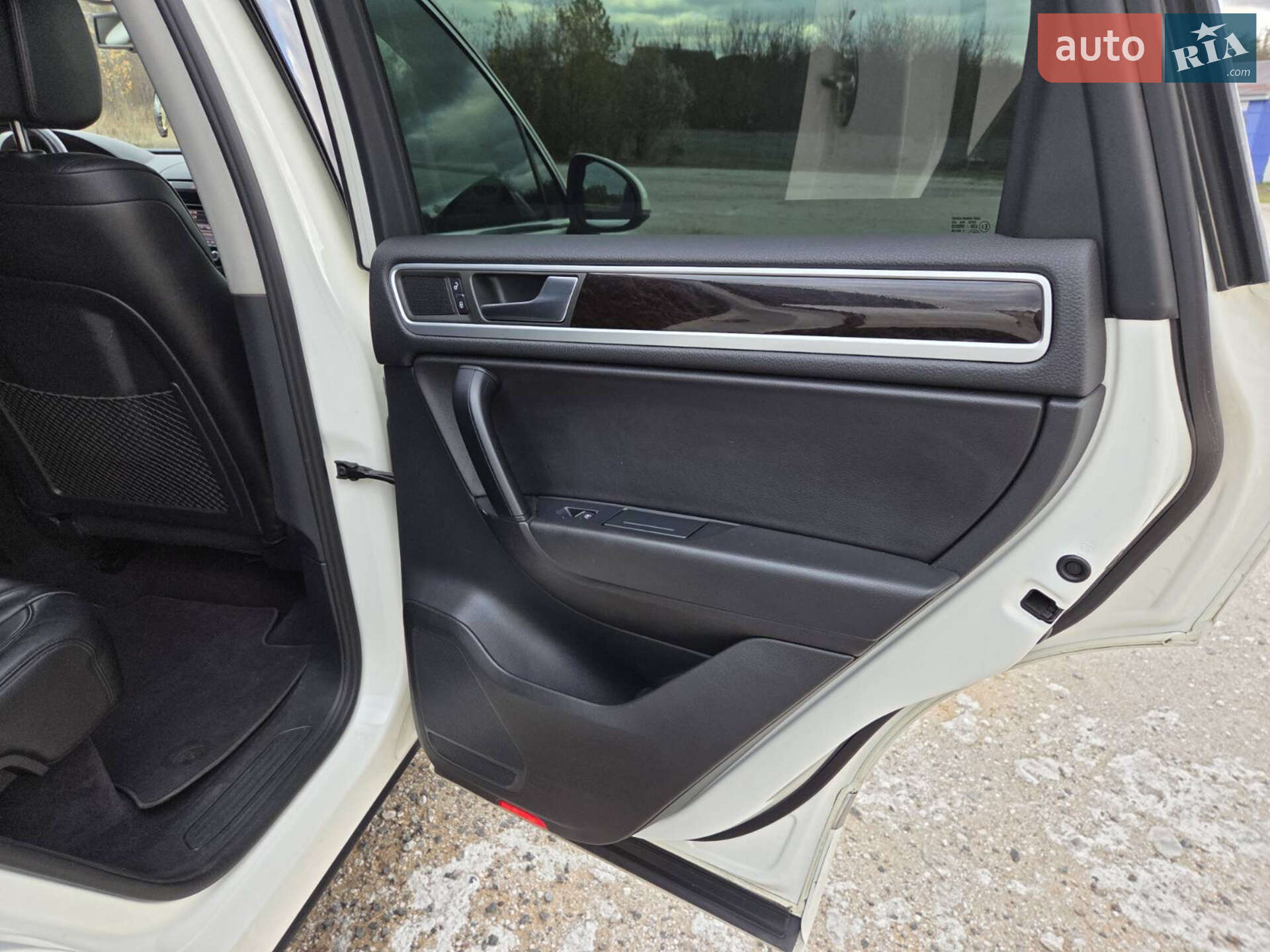 Volkswagen Touareg 2011 VIN WVGZZZ7PZCD004077 фото оголошення 18 з 24