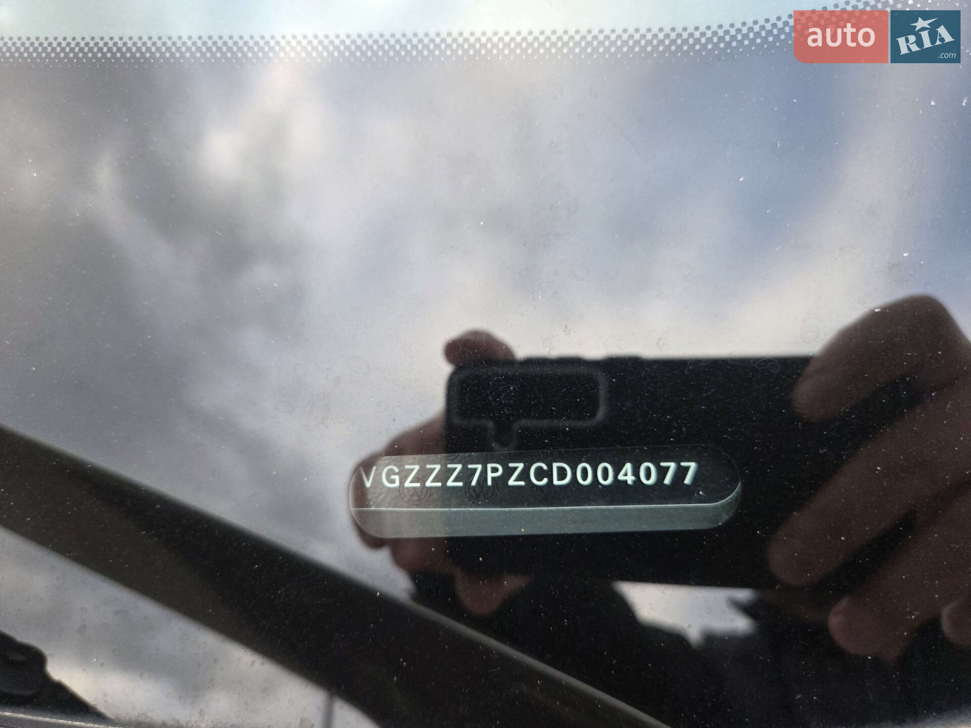 Volkswagen Touareg 2011 VIN WVGZZZ7PZCD004077 фото оголошення 24 з 24