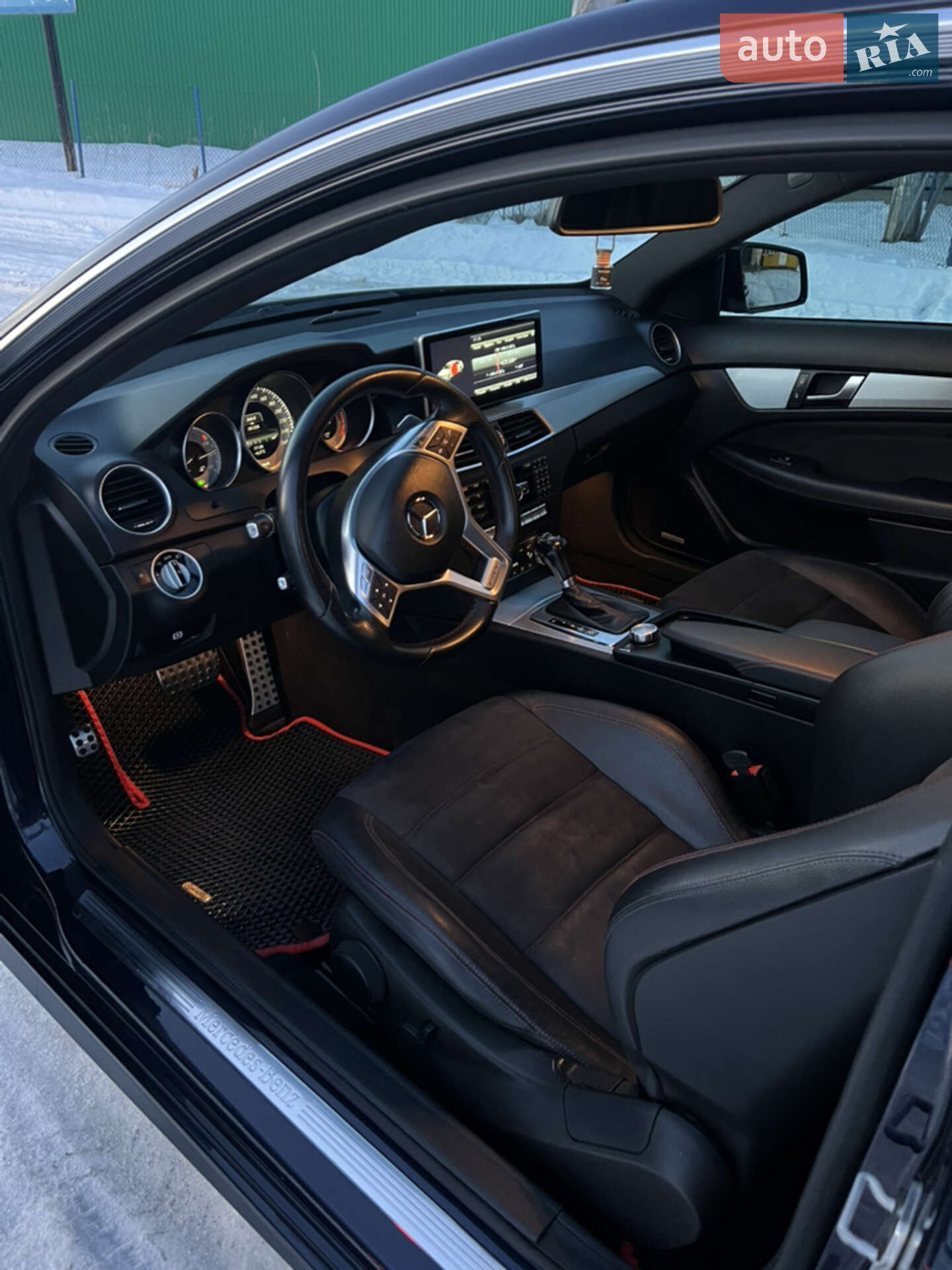 Mercedes-Benz C-Class 2012 VIN WDD2043471F973067 фото оголошення 35 з 45