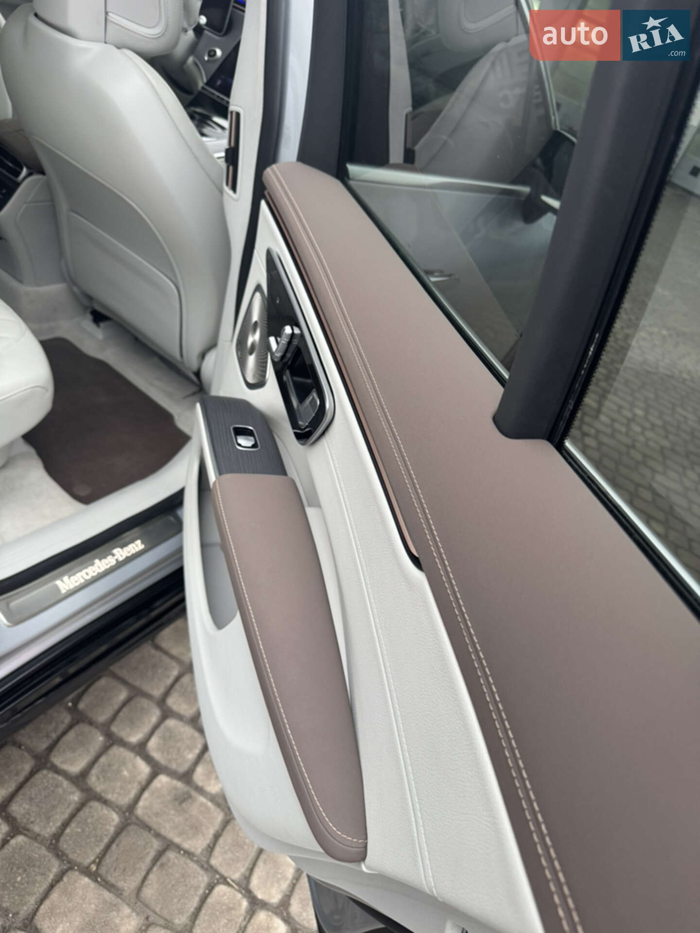 Mercedes-Benz EQS SUV 2023 VIN 4JGDM2EB5PA021681 фото оголошення 4 з 19