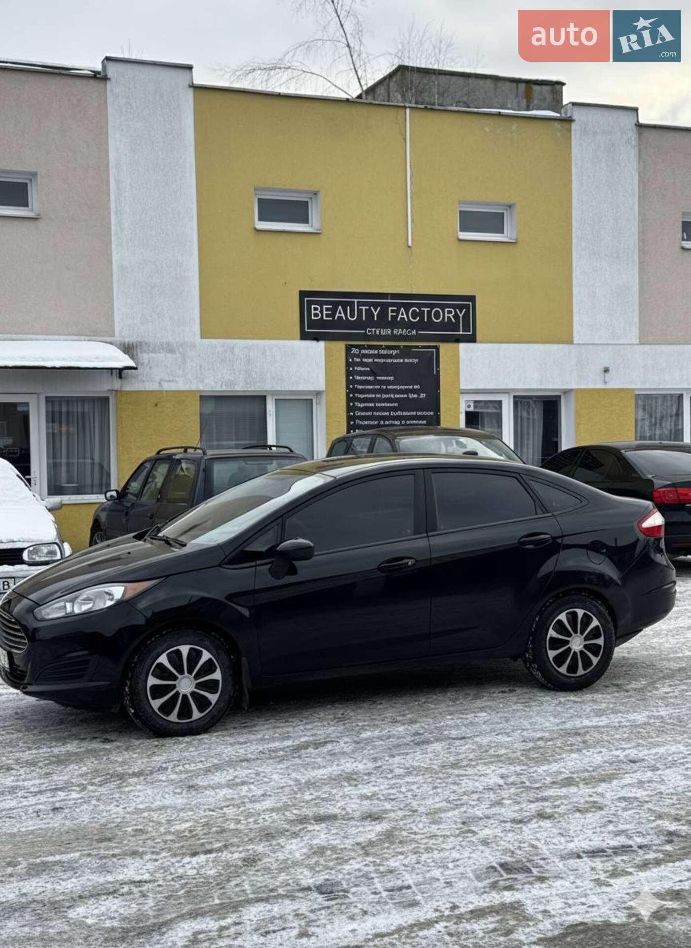 Ford Fiesta 2017 VIN 3FADP4BJ2HM144660 фото оголошення 4 з 10