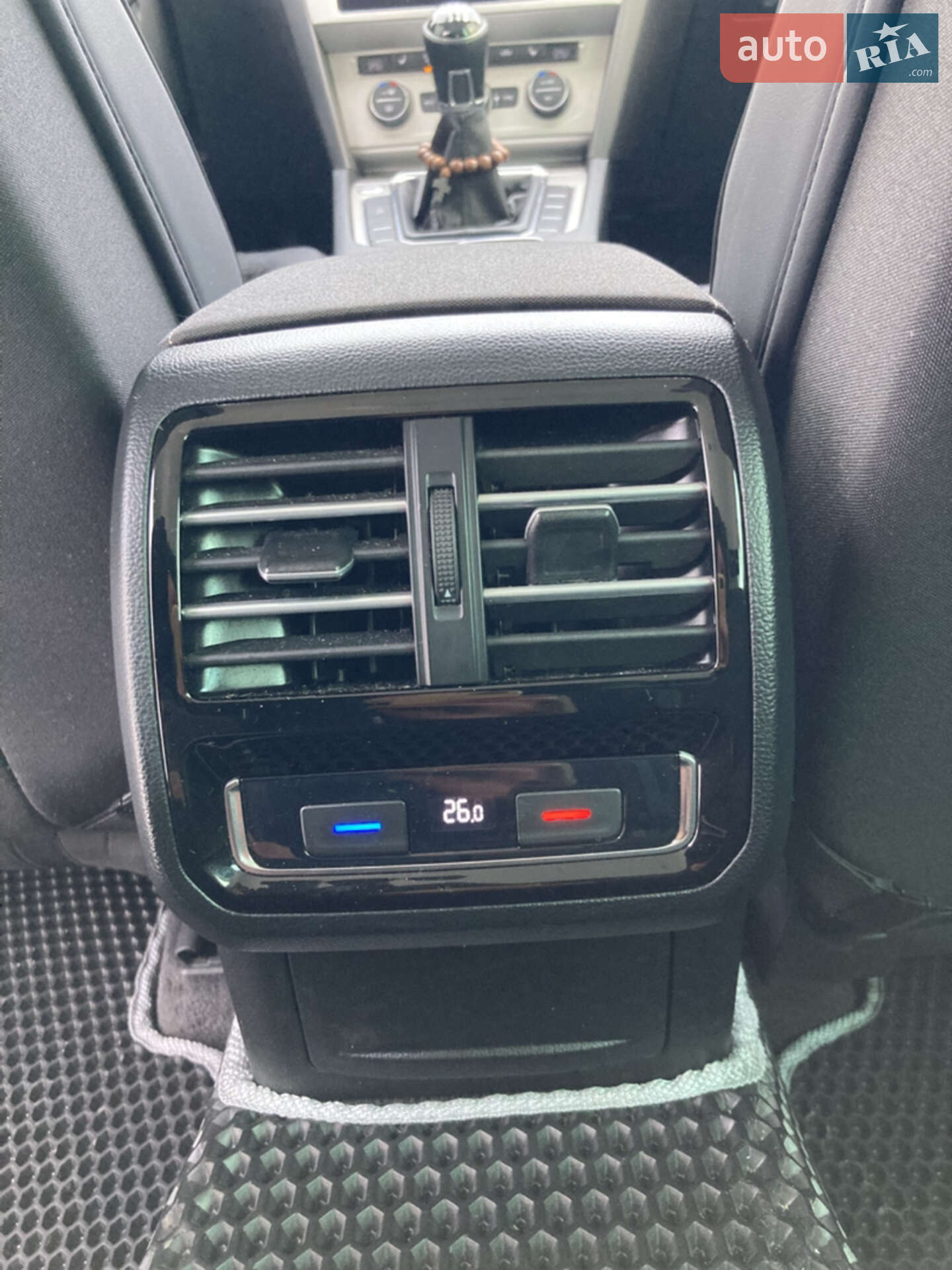 Volkswagen Passat 2018 VIN WVWZZZ3CZJP010146 фото оголошення 6 з 23