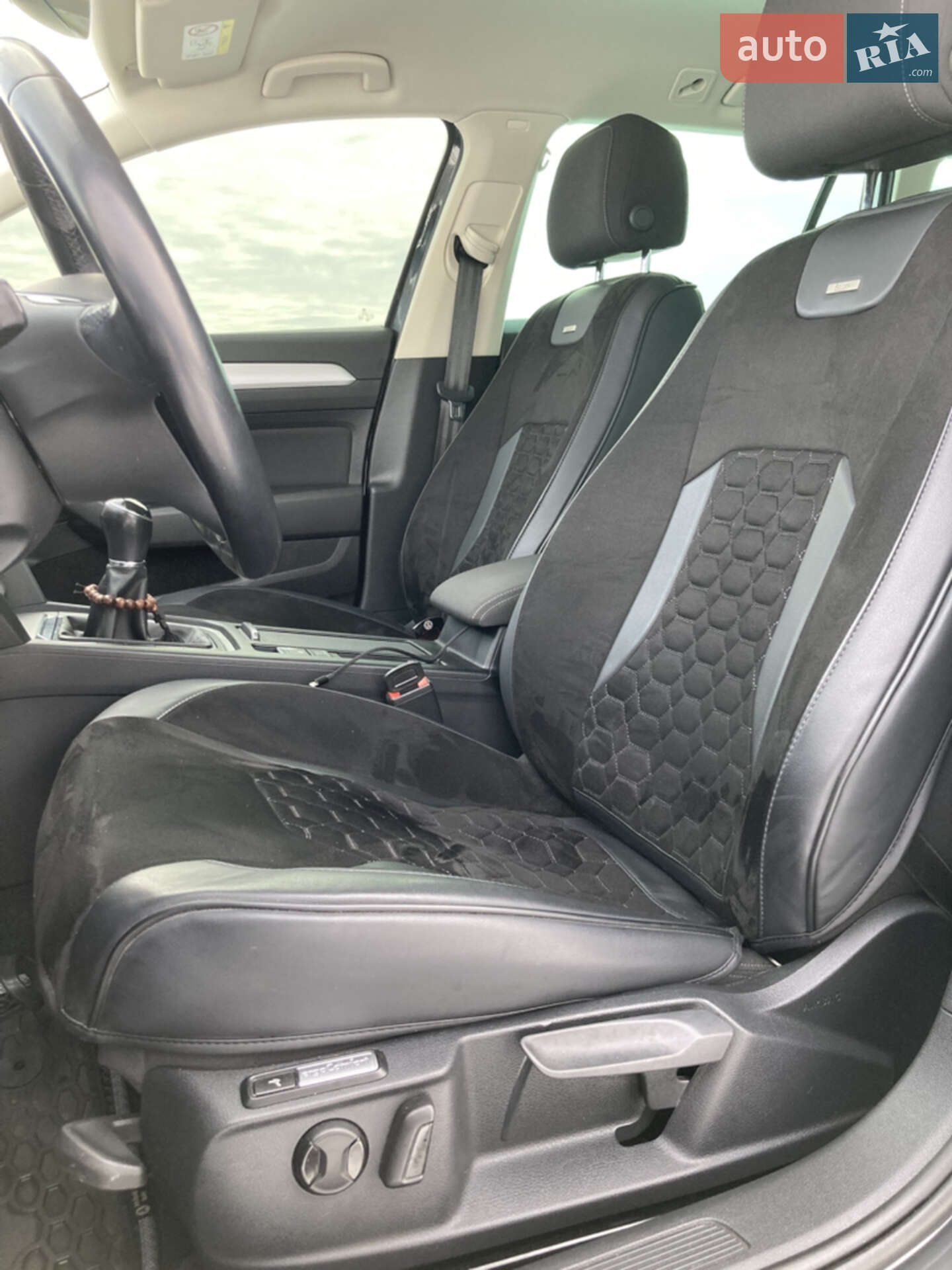 Volkswagen Passat 2018 VIN WVWZZZ3CZJP010146 фото оголошення 7 з 23
