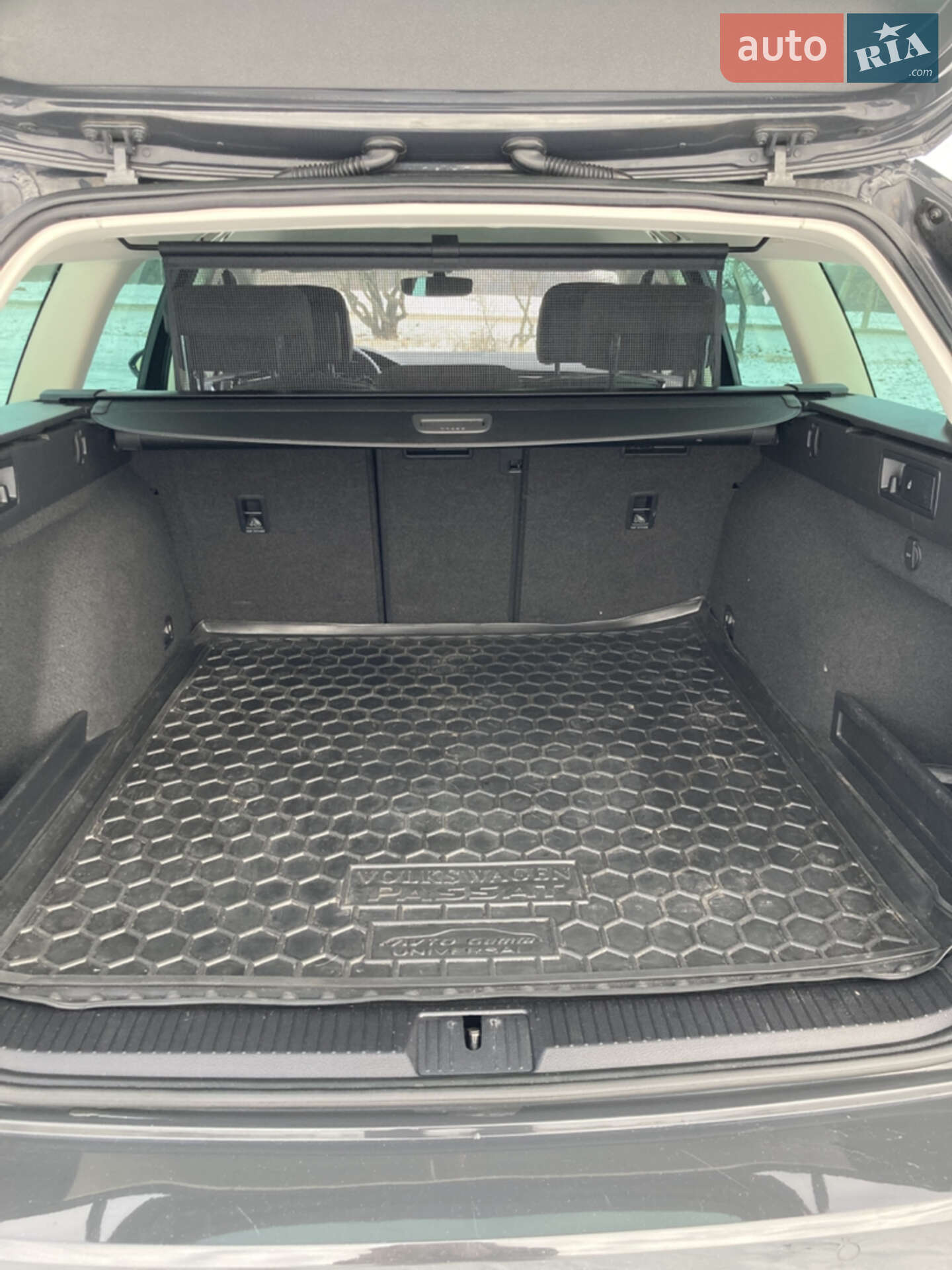 Volkswagen Passat 2018 VIN WVWZZZ3CZJP010146 фото оголошення 10 з 23