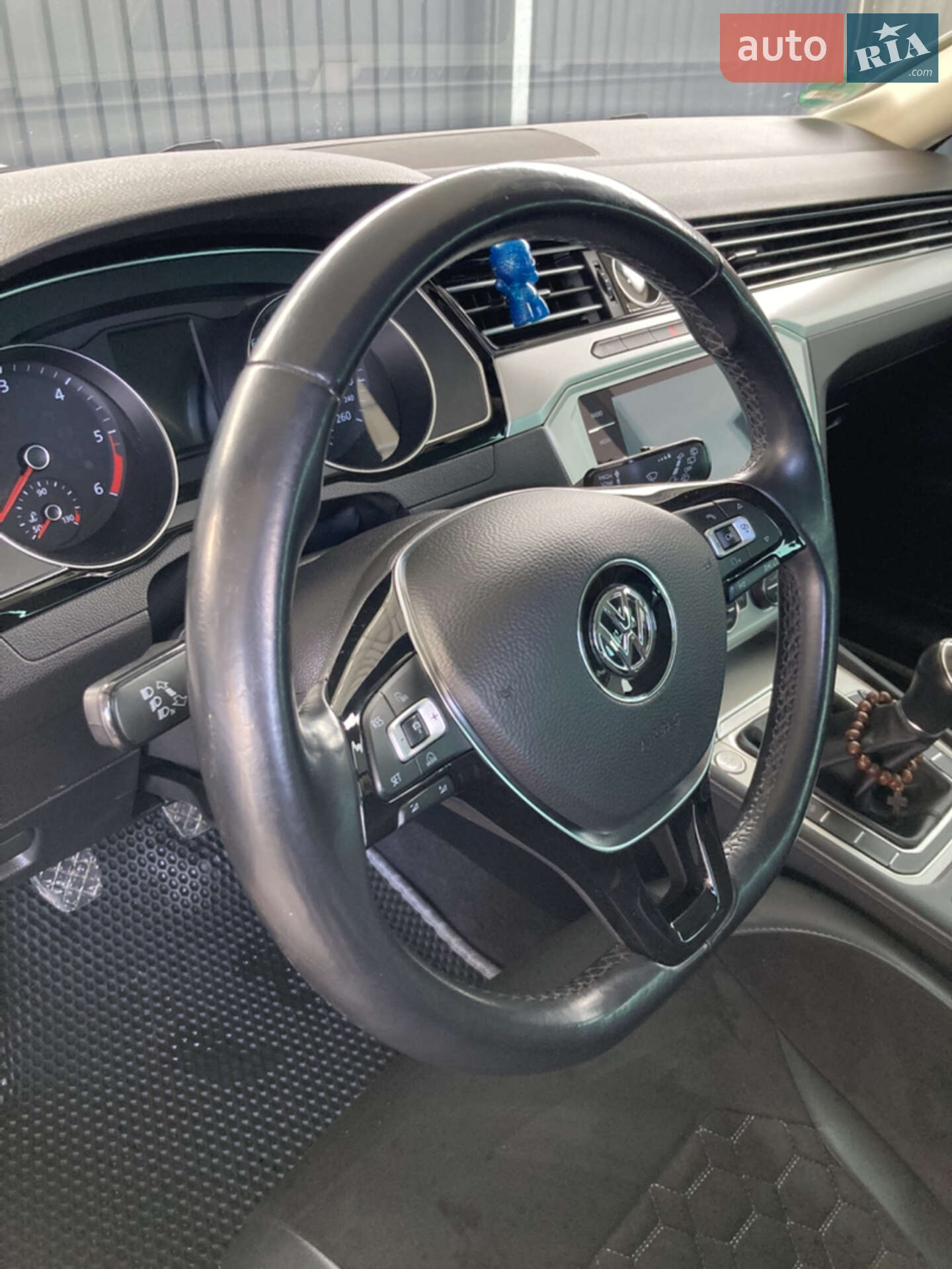 Volkswagen Passat 2018 VIN WVWZZZ3CZJP010146 фото оголошення 14 з 23