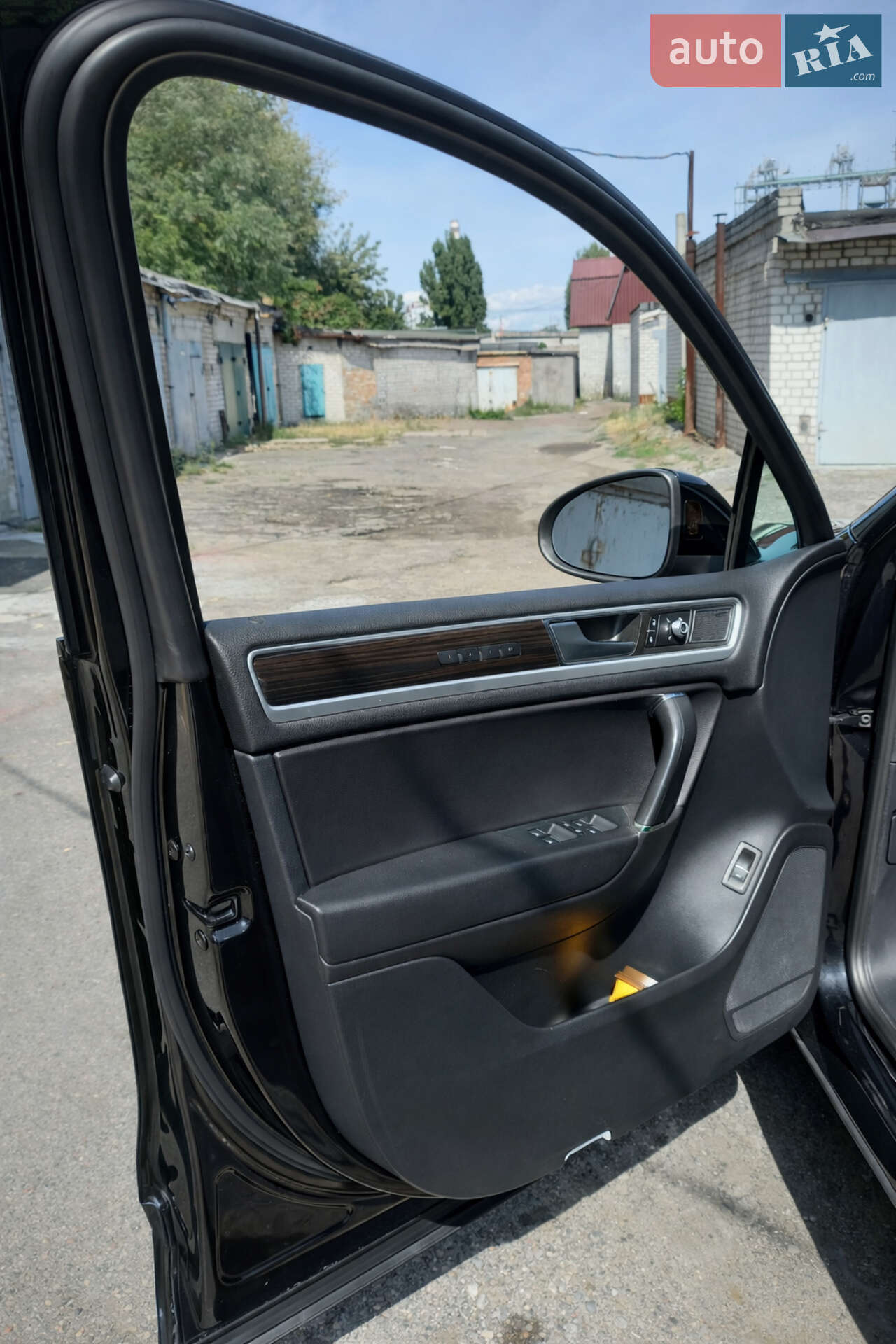 Volkswagen Touareg 2014 VIN WVGEP9BP1FD002188 фото оголошення 15 з 16