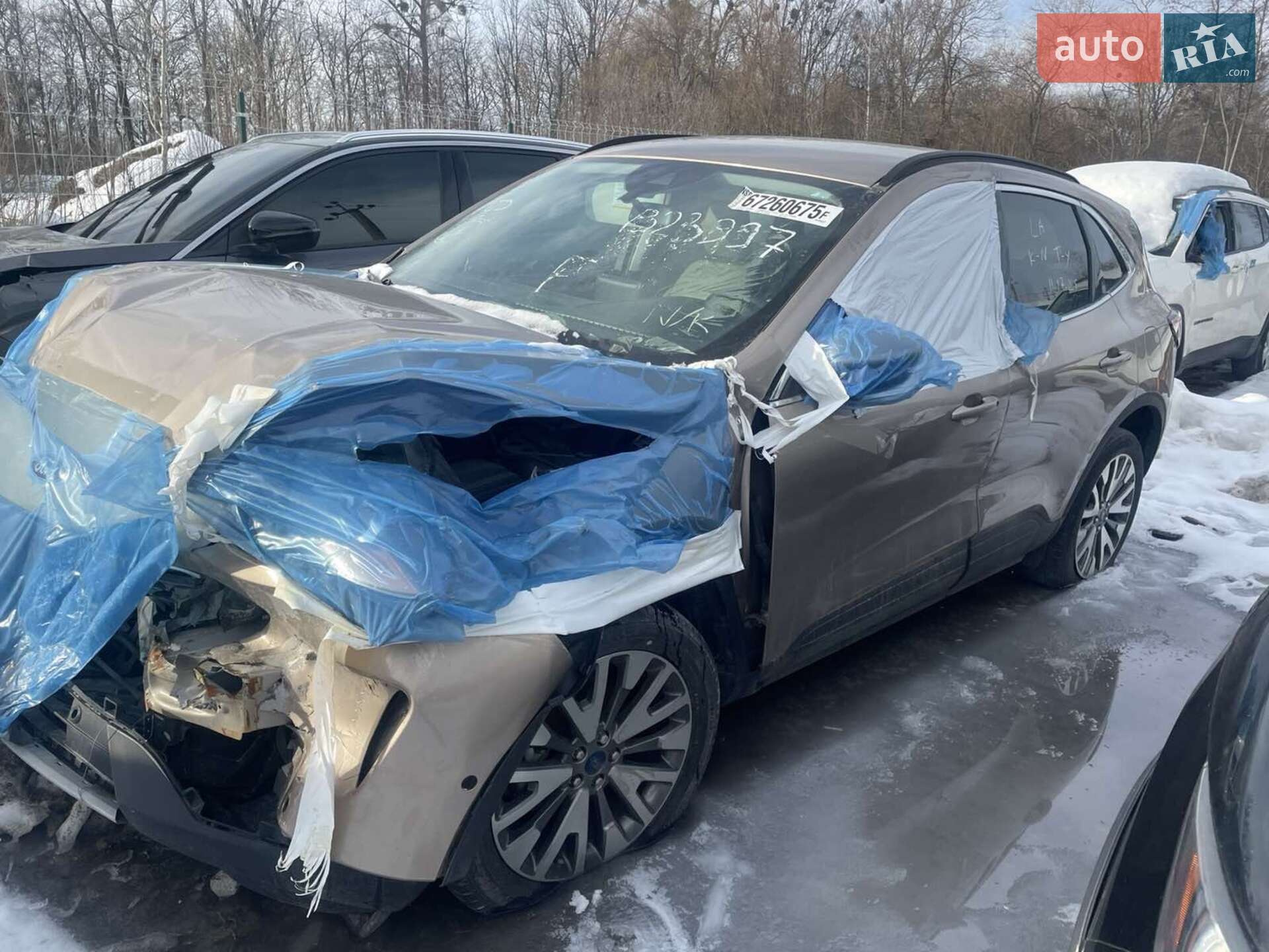 Ford Escape 2021 VIN 1FMCU9J93MUB23997 фото оголошення 4 з 16