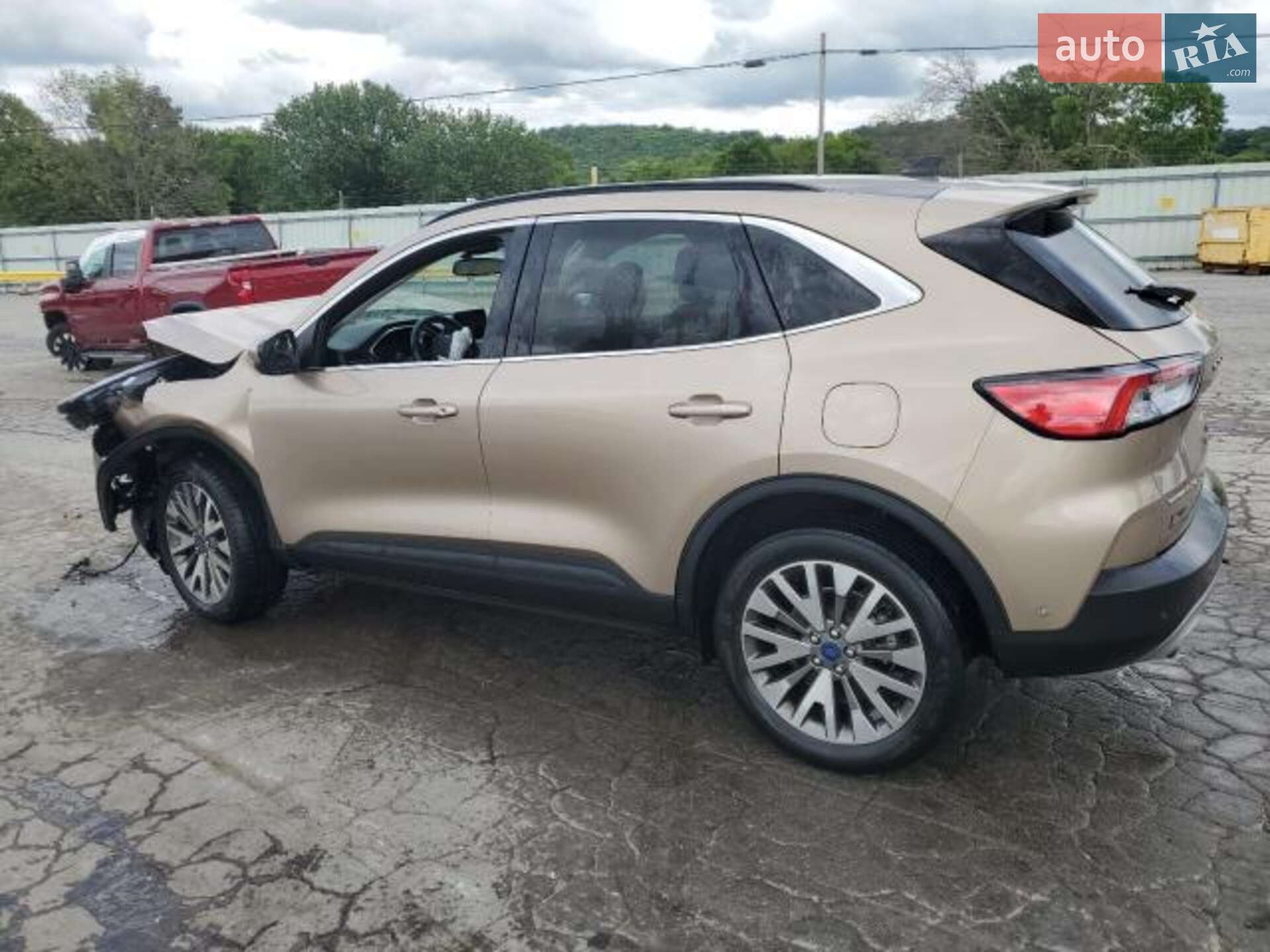 Ford Escape 2021 VIN 1FMCU9J93MUB23997 фото оголошення 8 з 16