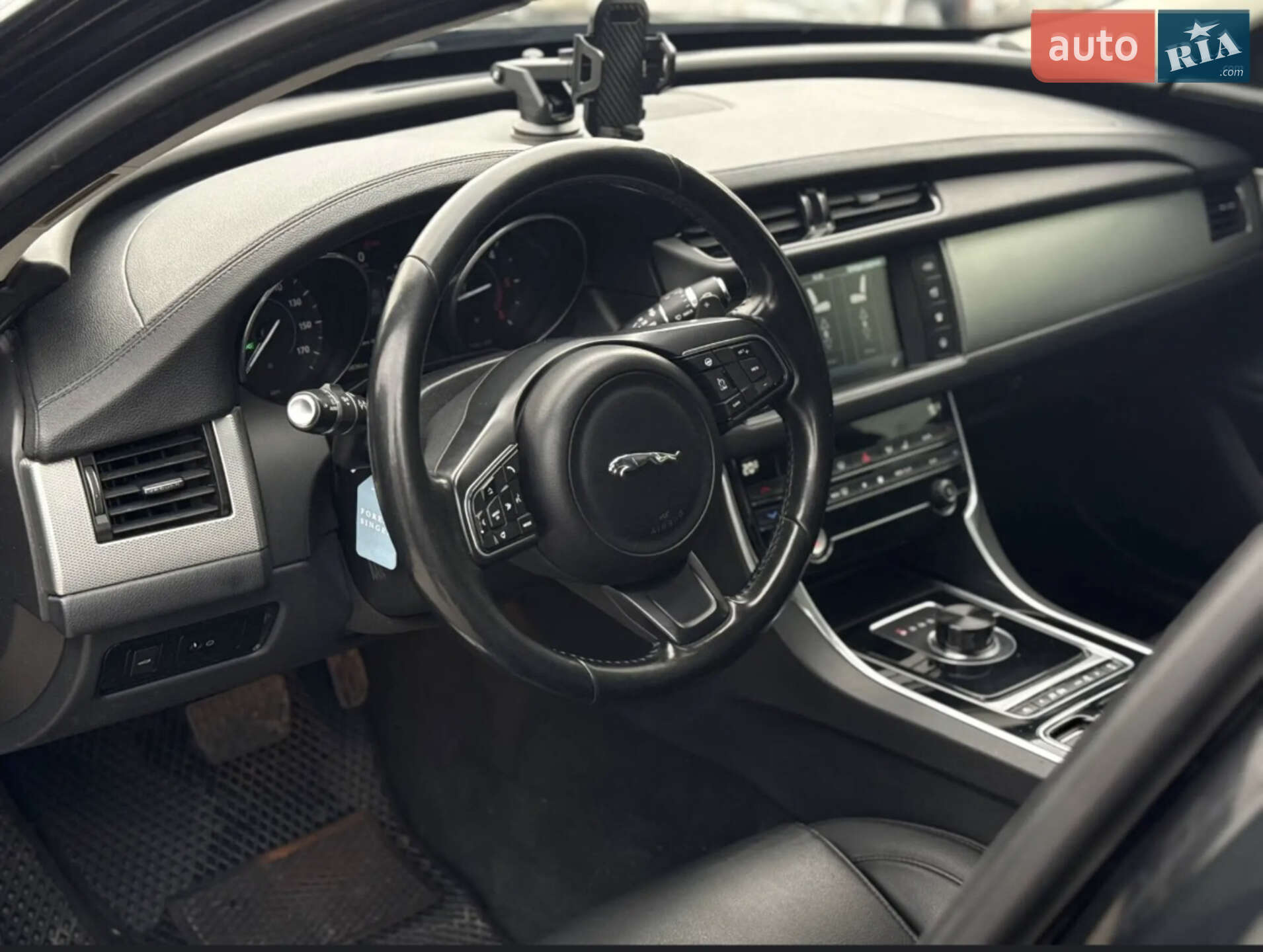 Jaguar XF 2016 VIN SAJBJ4BN2HCY48785 фото оголошення 13 з 31