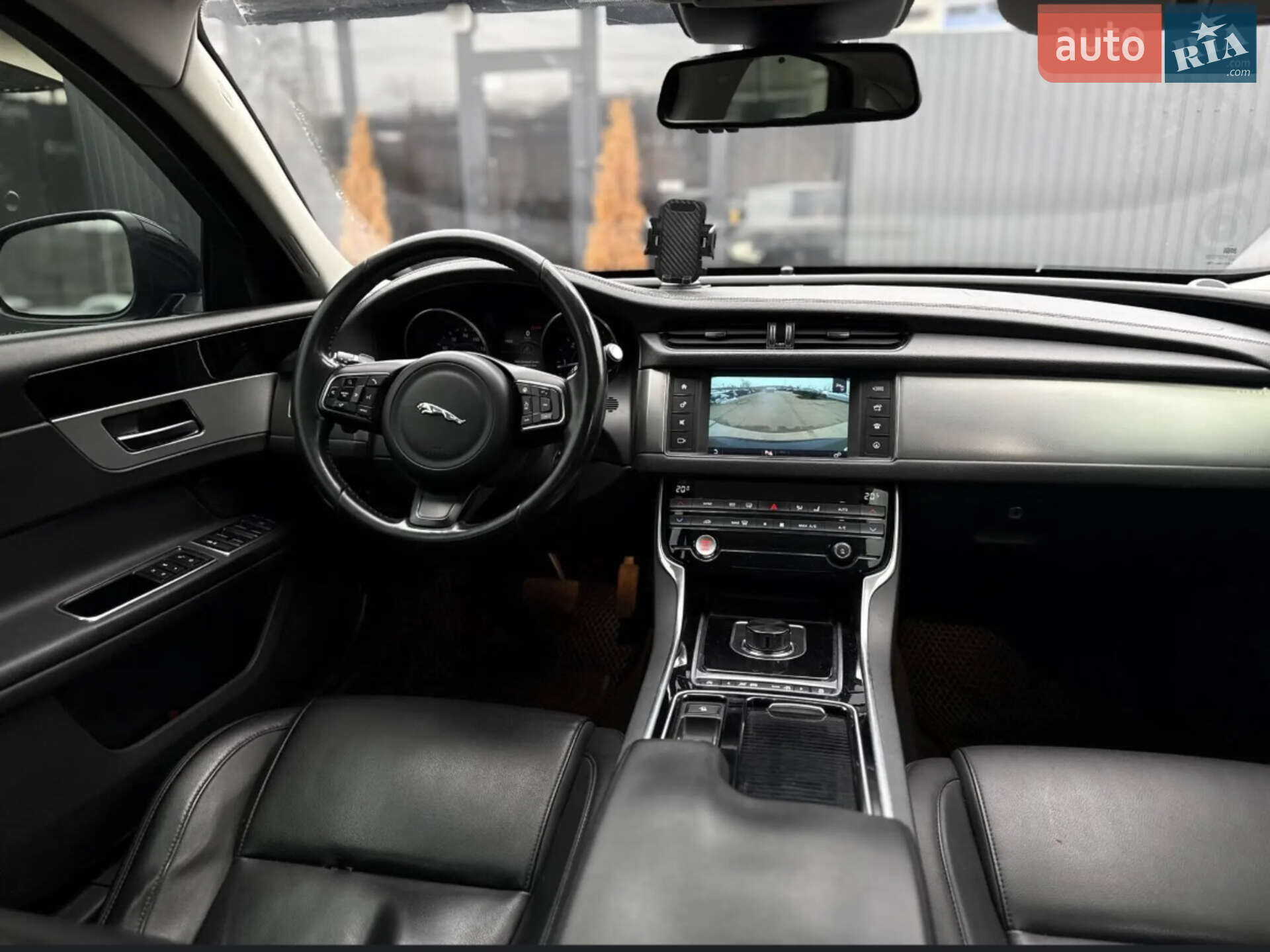 Jaguar XF 2016 VIN SAJBJ4BN2HCY48785 фото оголошення 22 з 31