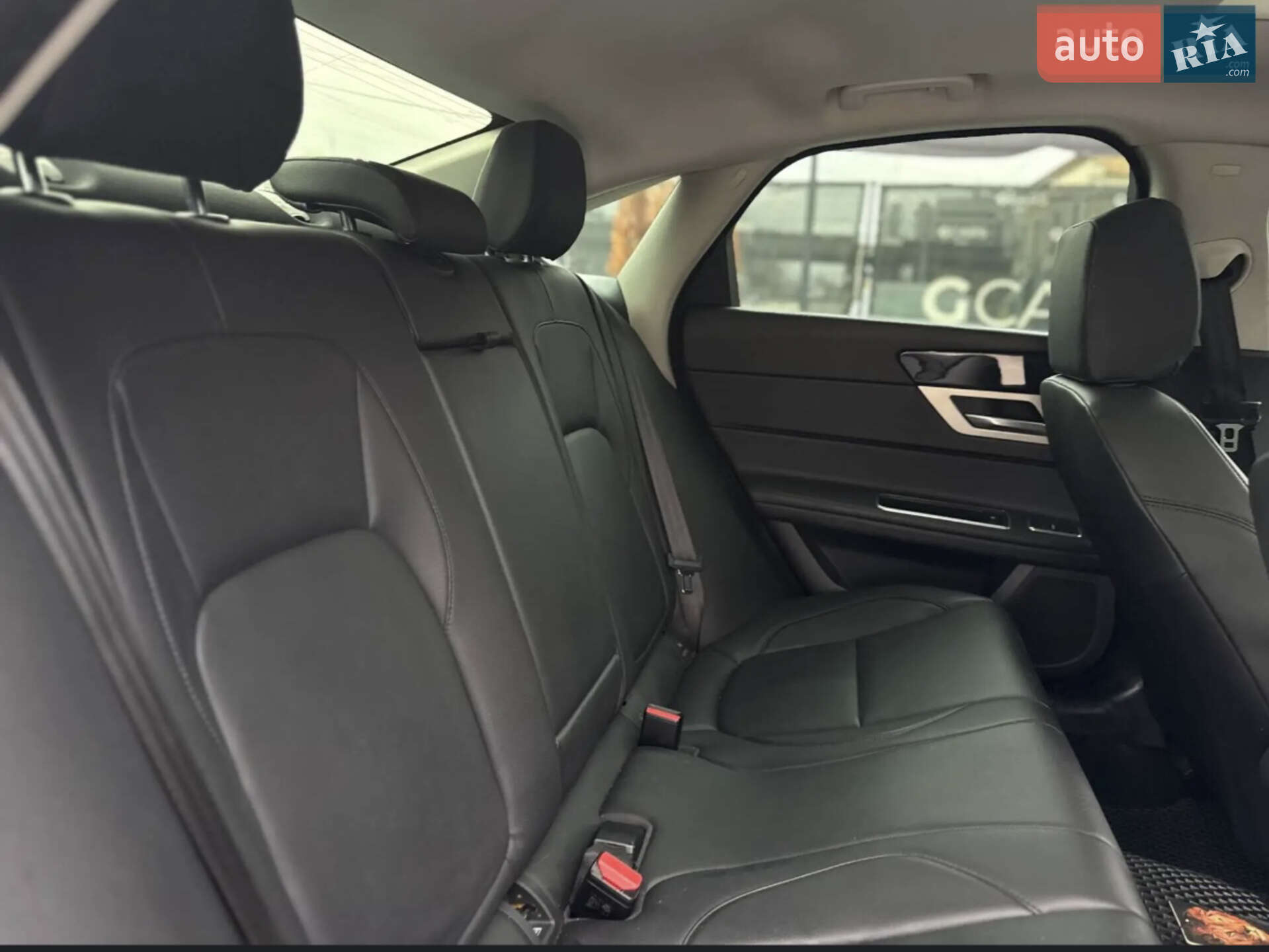 Jaguar XF 2016 VIN SAJBJ4BN2HCY48785 фото оголошення 28 з 31