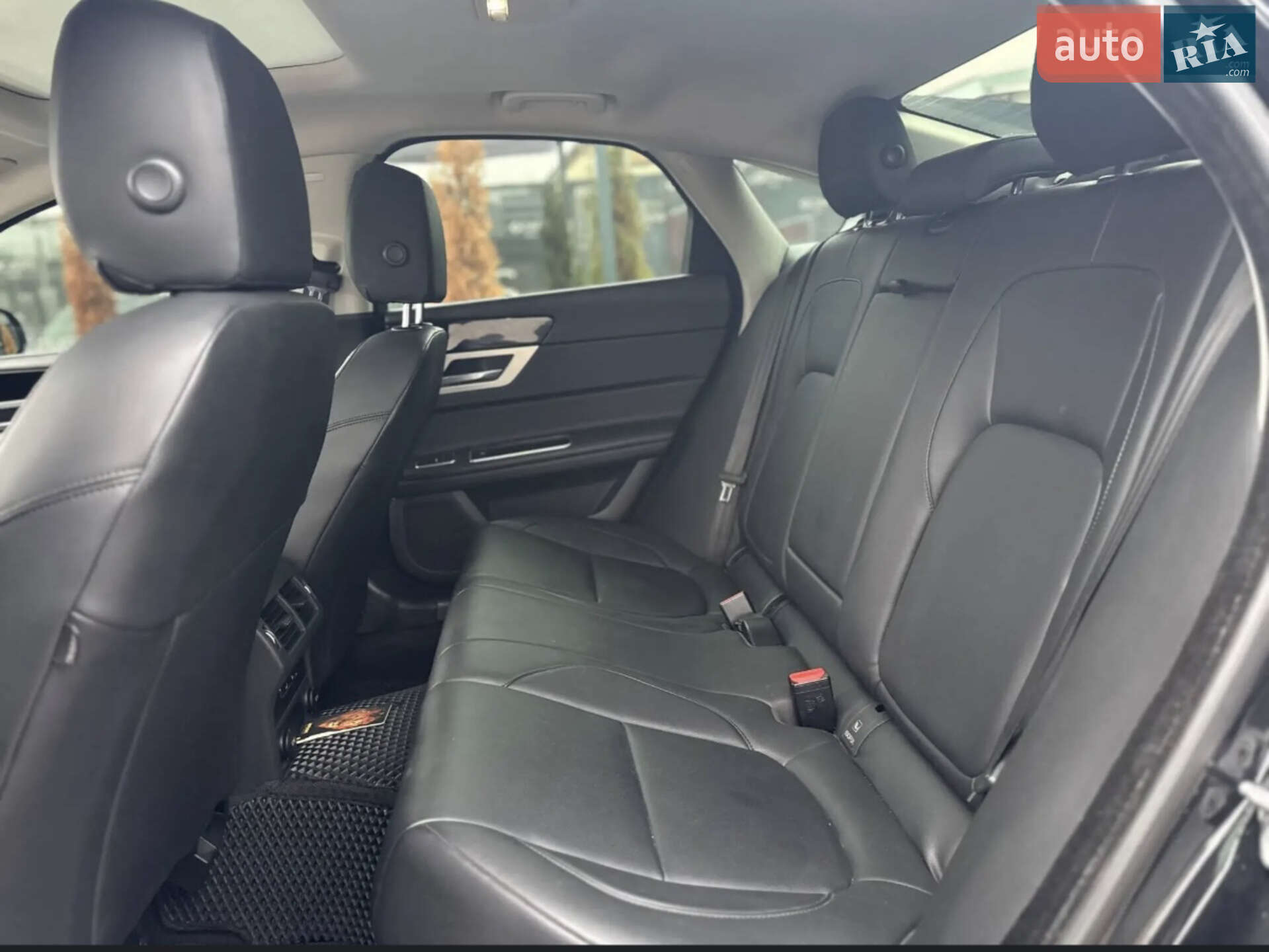 Jaguar XF 2016 VIN SAJBJ4BN2HCY48785 фото оголошення 29 з 31