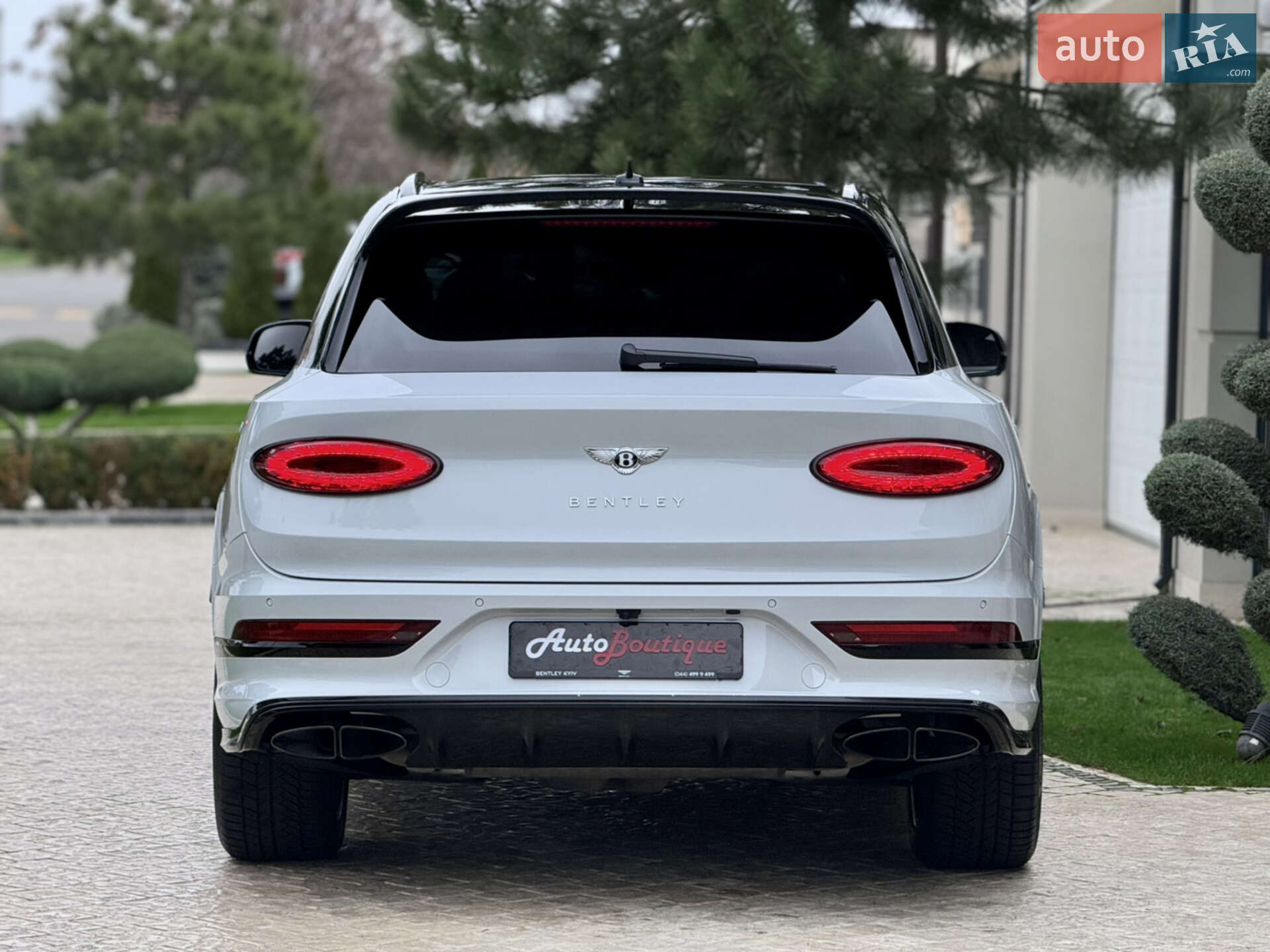 Bentley Bentayga 2024 VIN SJAAB14V2RC025635 фото оголошення 14 з 74