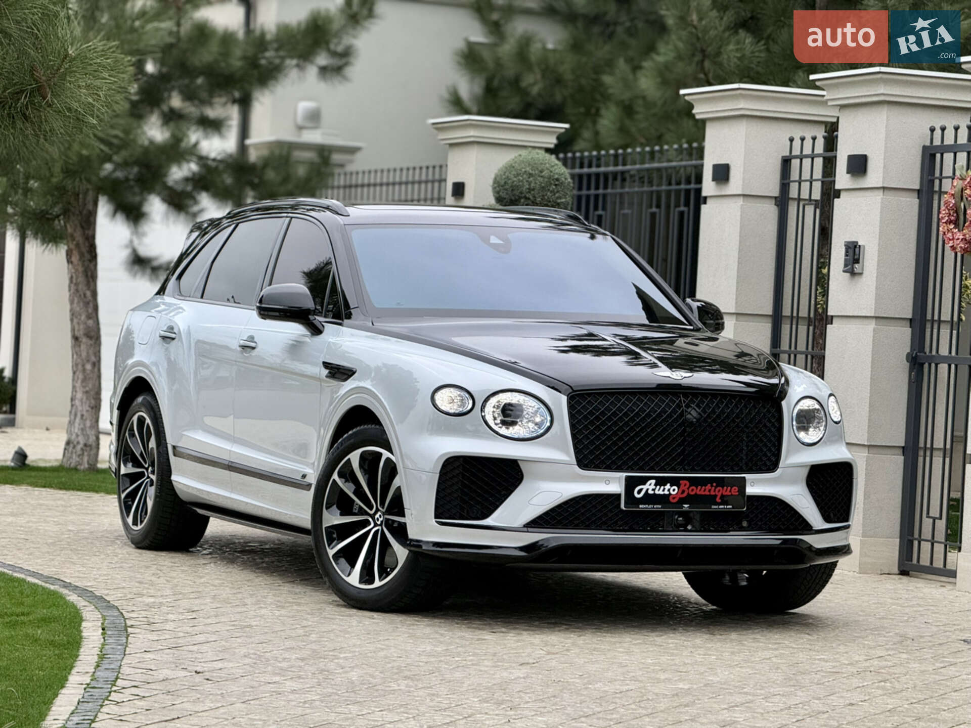 Bentley Bentayga 2024 VIN SJAAB14V2RC025635 фото оголошення 22 з 74