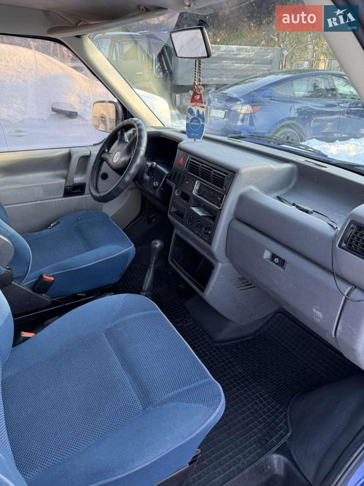 Volkswagen Transporter 2001 VIN WV1ZZZ70Z1X117308 фото оголошення 8 з 13