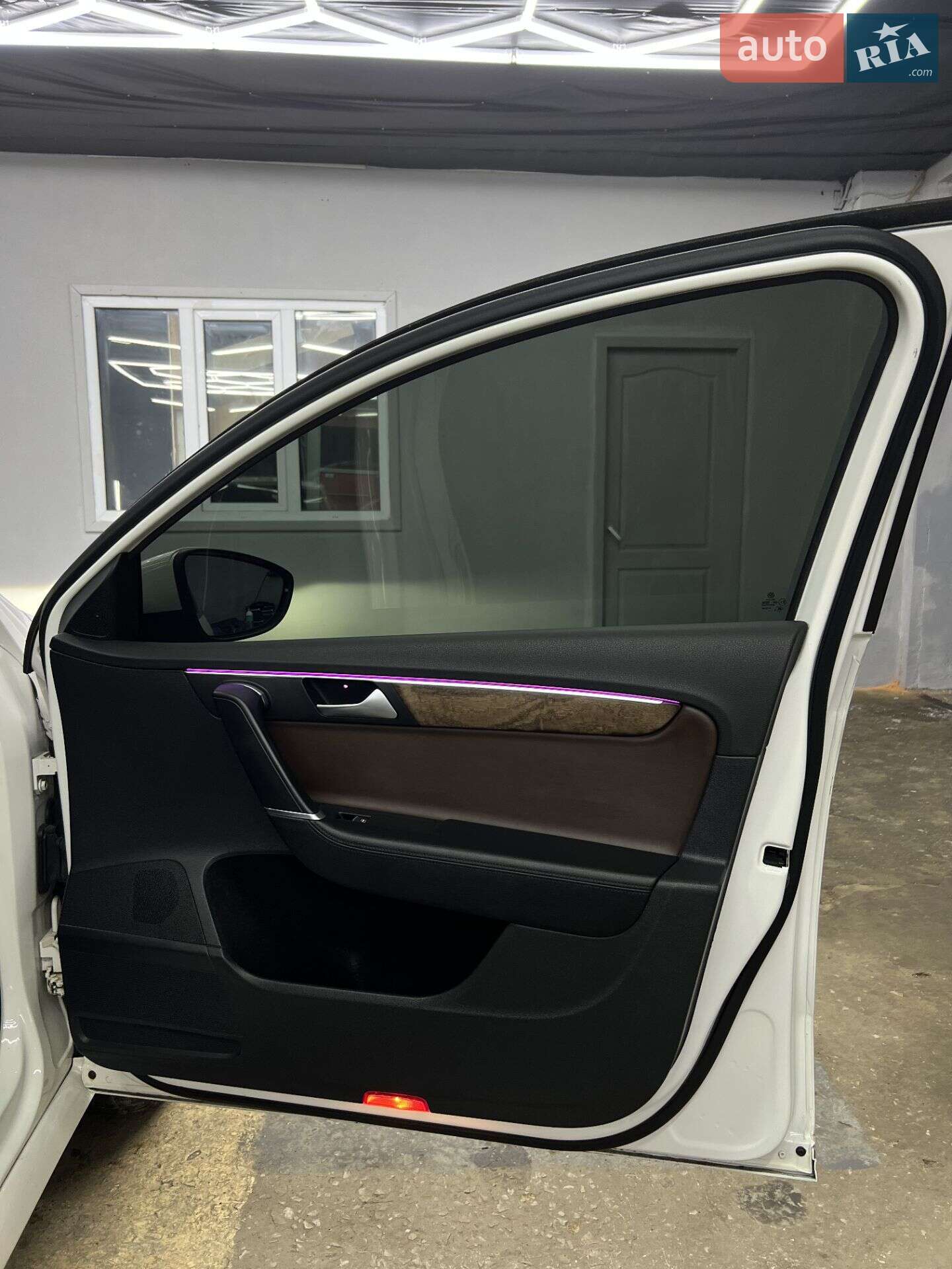 Volkswagen Passat 2013 VIN WVWZZZ3CZEE063042 фото оголошення 11 з 31