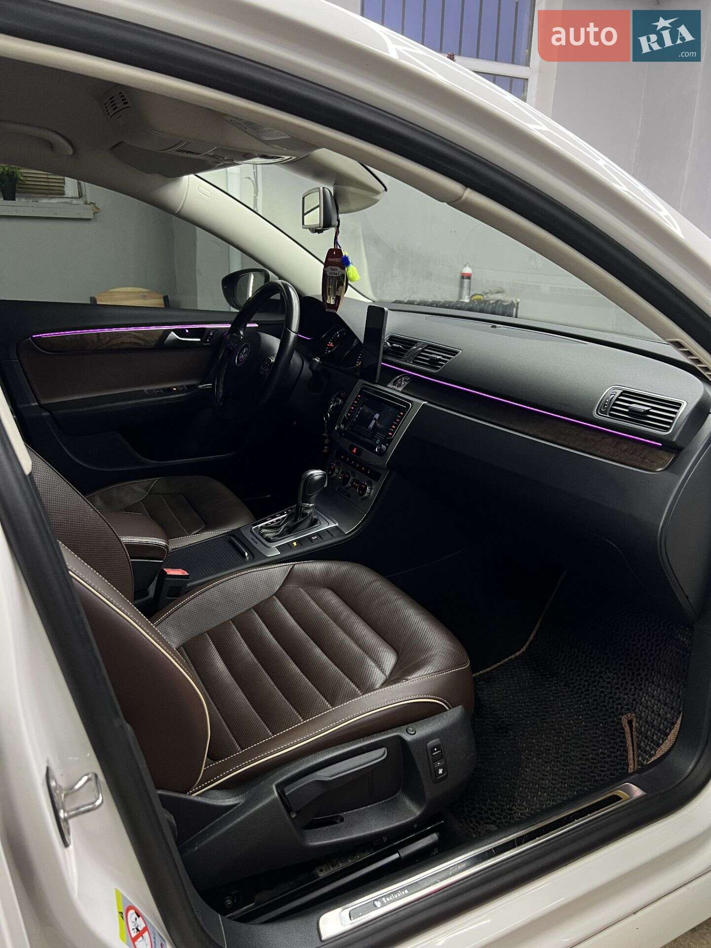 Volkswagen Passat 2013 VIN WVWZZZ3CZEE063042 фото оголошення 21 з 31