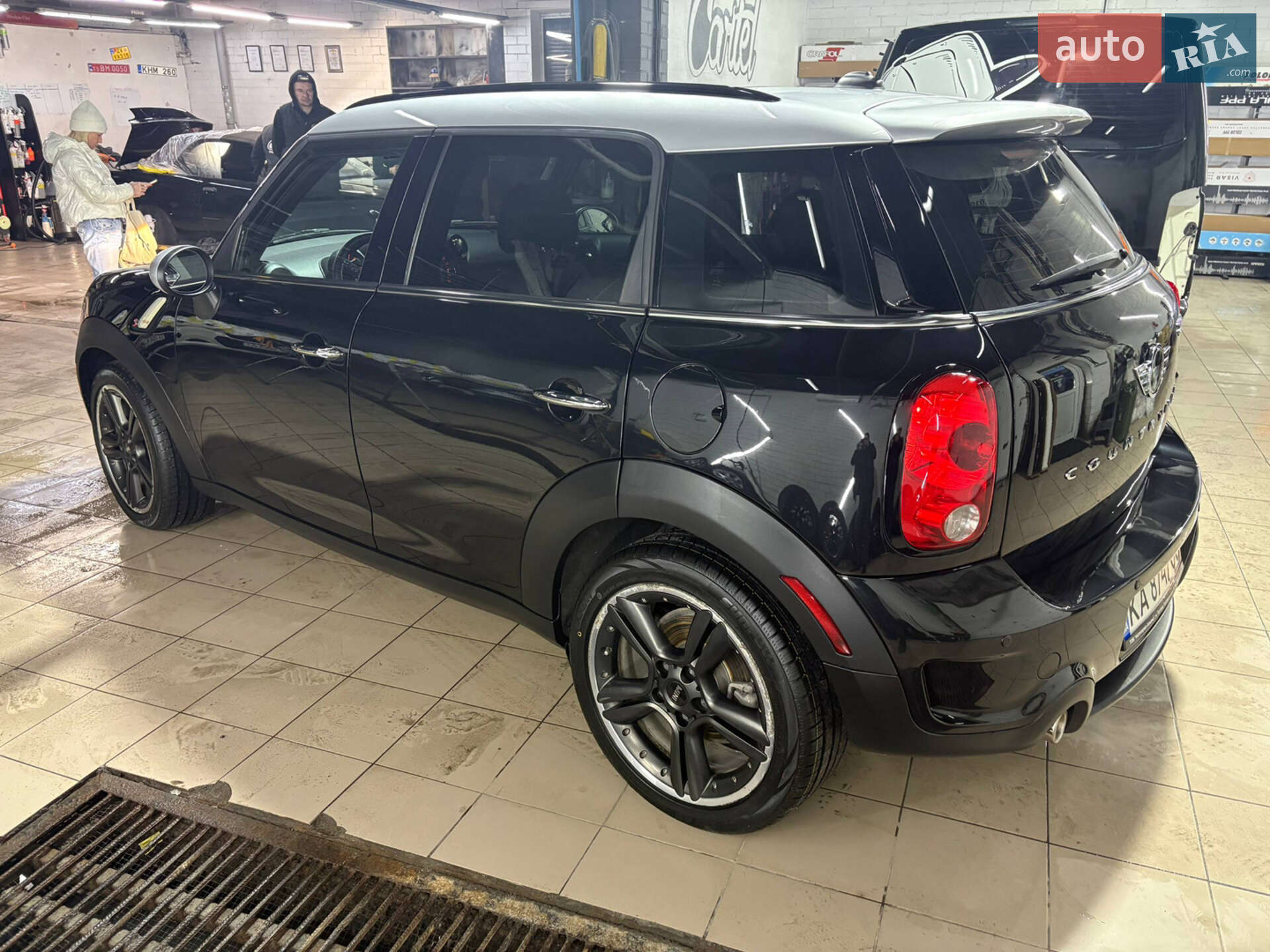 Mini Countryman 2016 VIN WMWZC3C53GWT11112 фото оголошення 6 з 19