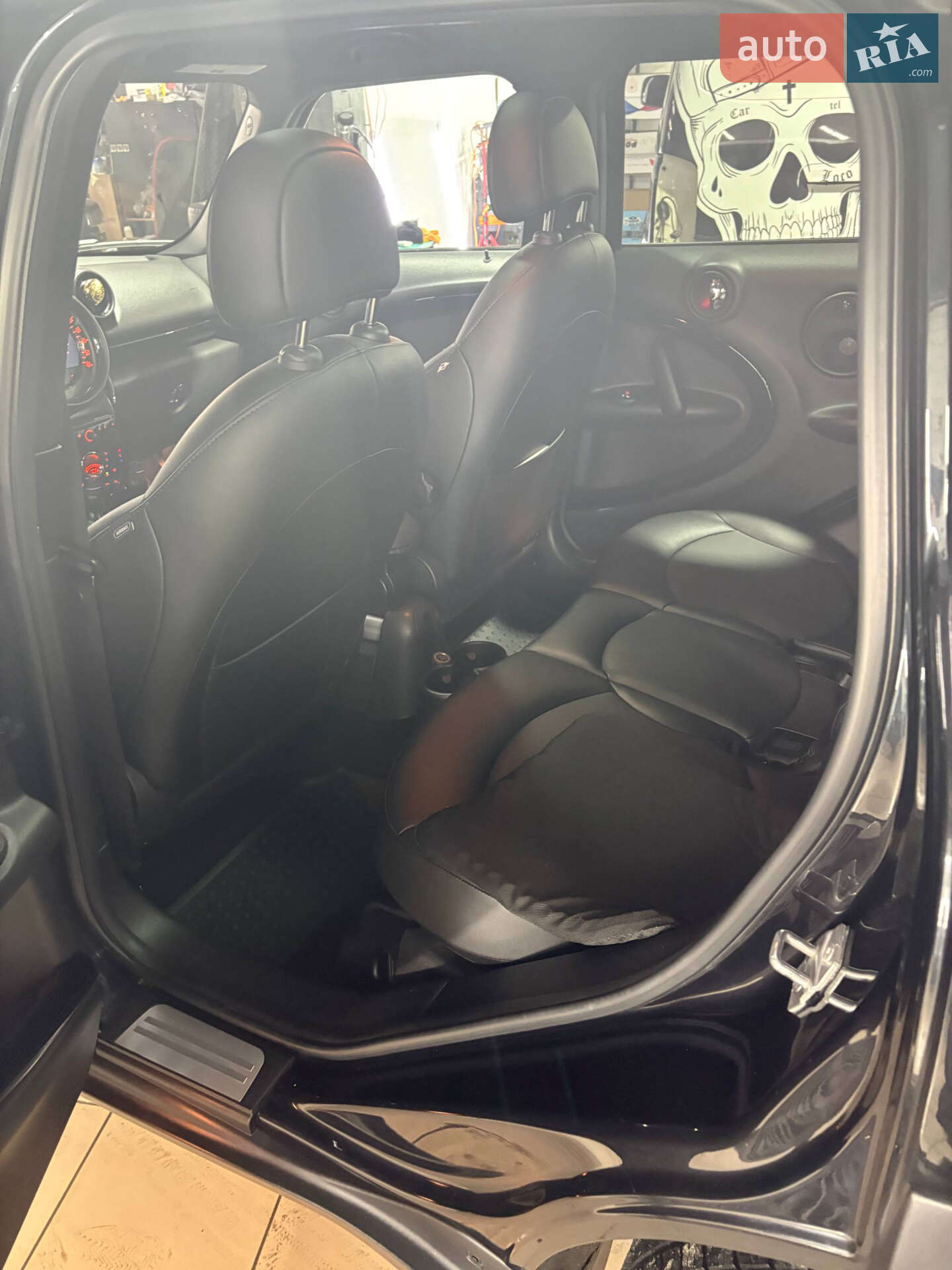Mini Countryman 2016 VIN WMWZC3C53GWT11112 фото оголошення 7 з 19