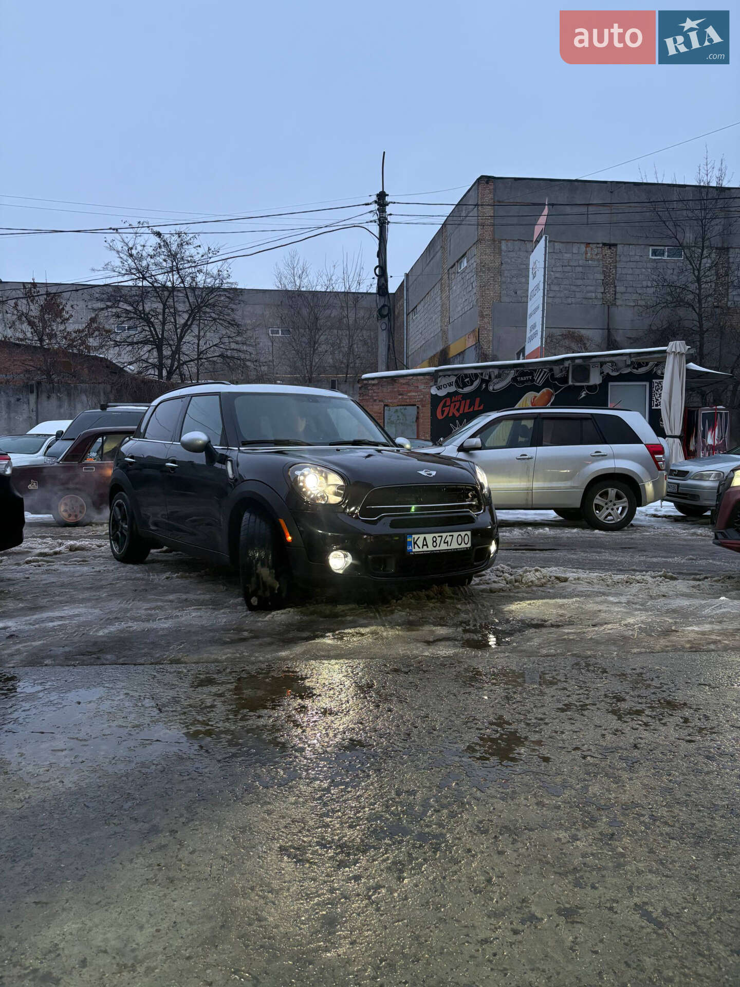 Mini Countryman 2016 VIN WMWZC3C53GWT11112 фото оголошення 18 з 19
