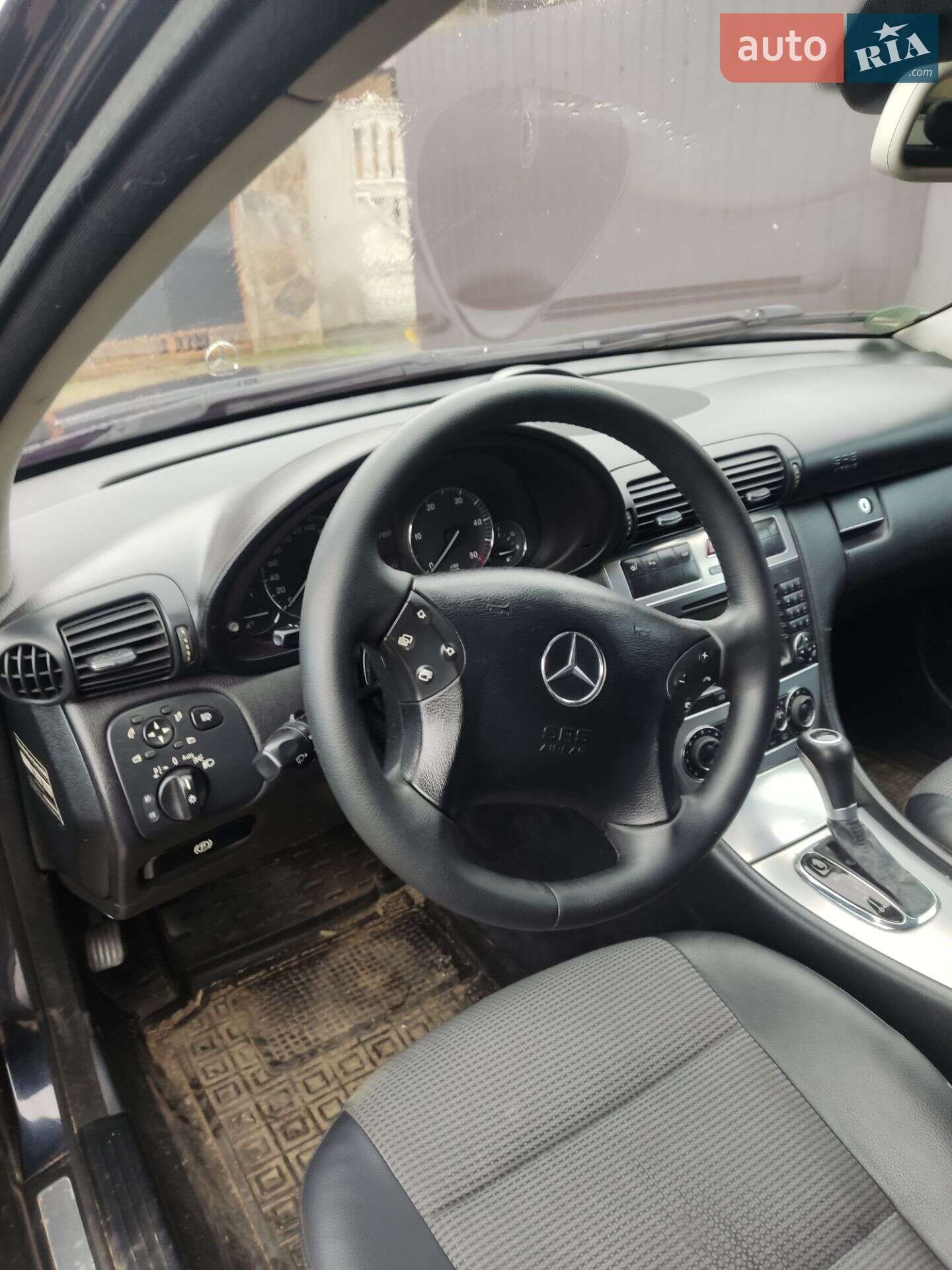 Mercedes-Benz C-Class 2007 VIN WDB2032081F917748 фото оголошення 4 з 8