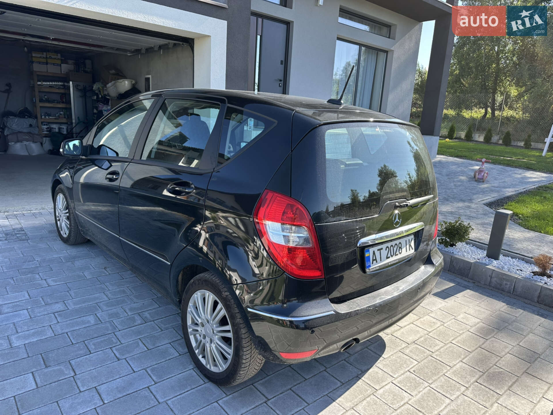Mercedes-Benz A-Class 2010 VIN WDD1690311J889187 фото оголошення 4 з 6