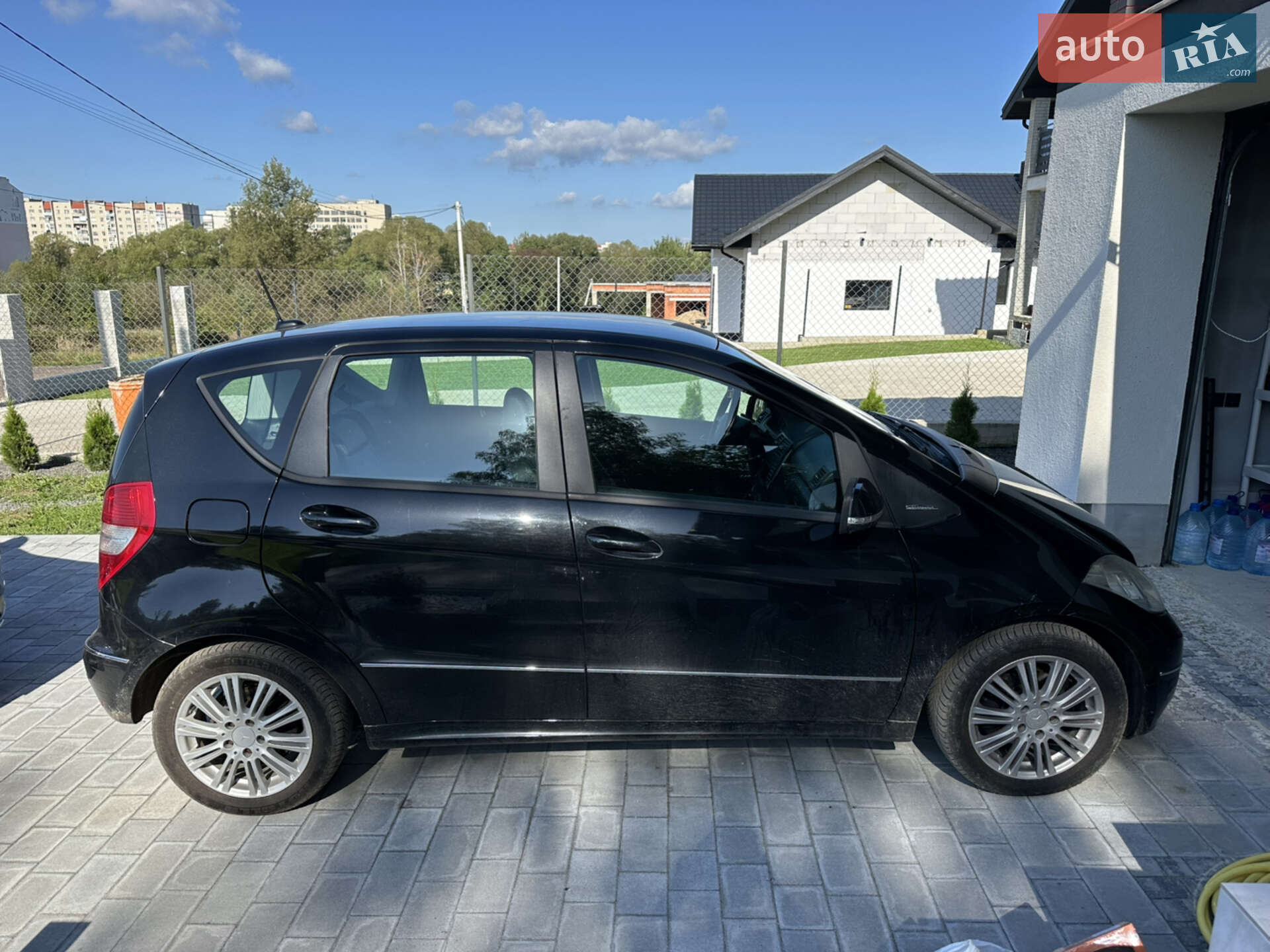 Mercedes-Benz A-Class 2010 VIN WDD1690311J889187 фото оголошення 5 з 6