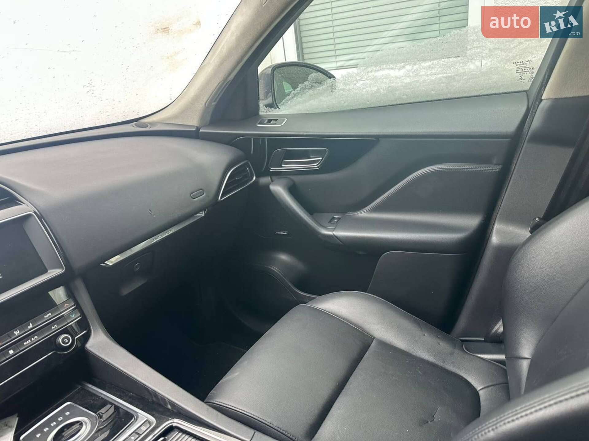 Jaguar F-Pace 2019 VIN SADCJ2FX3KA610941 фото оголошення 4 з 8
