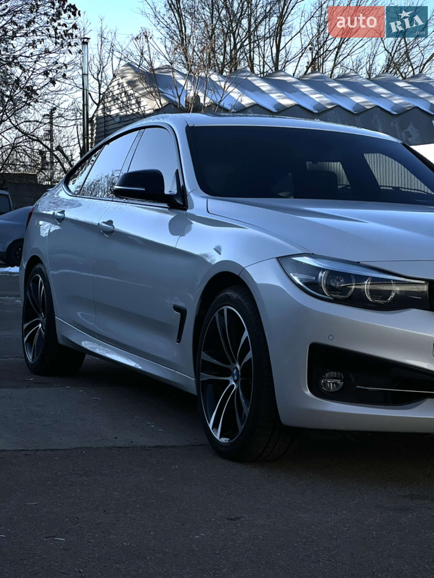 BMW 3 Series GT 2017 VIN WBA8Z9C54JG827963 фото оголошення 2 з 31