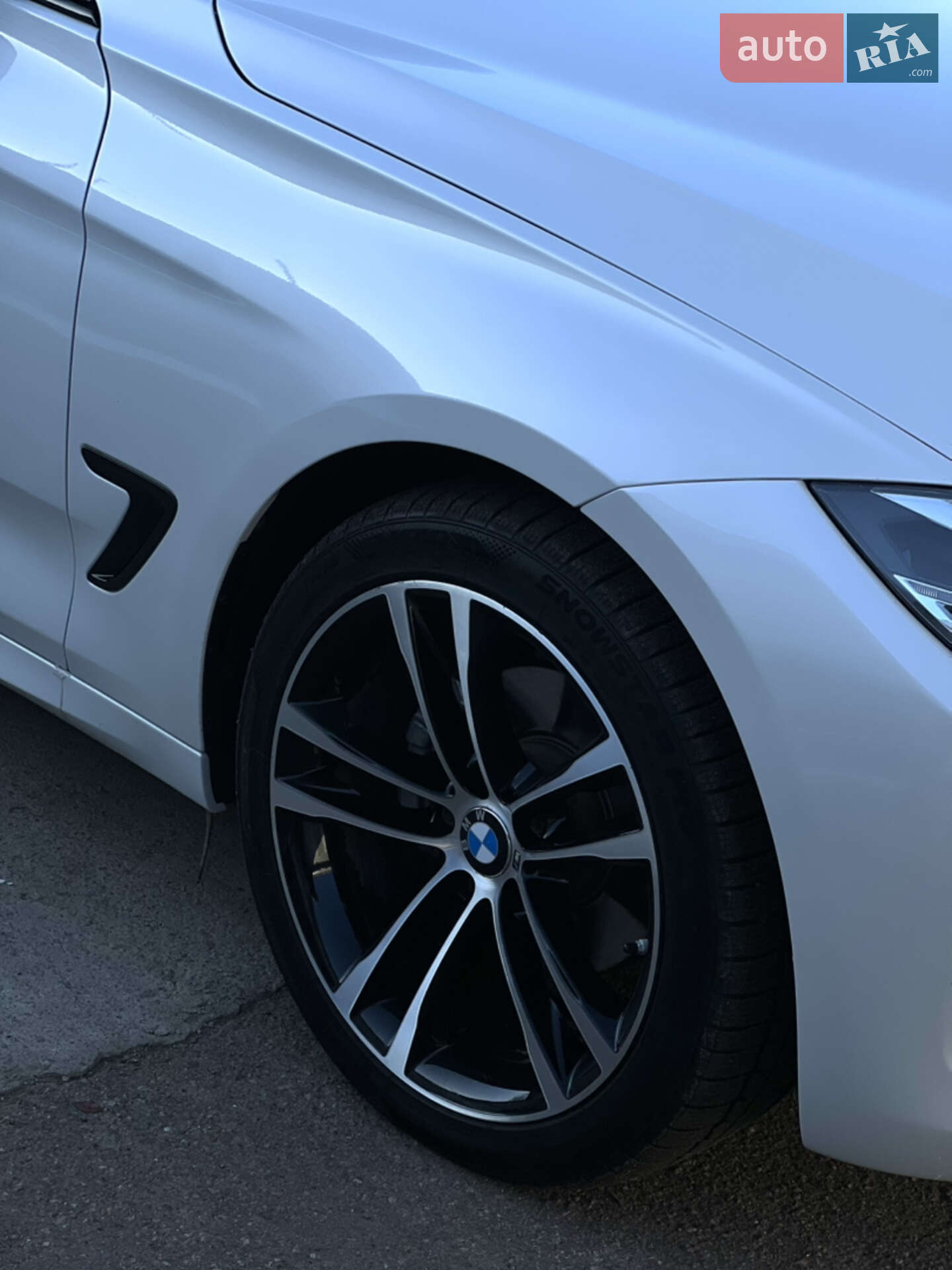 BMW 3 Series GT 2017 VIN WBA8Z9C54JG827963 фото оголошення 5 з 31