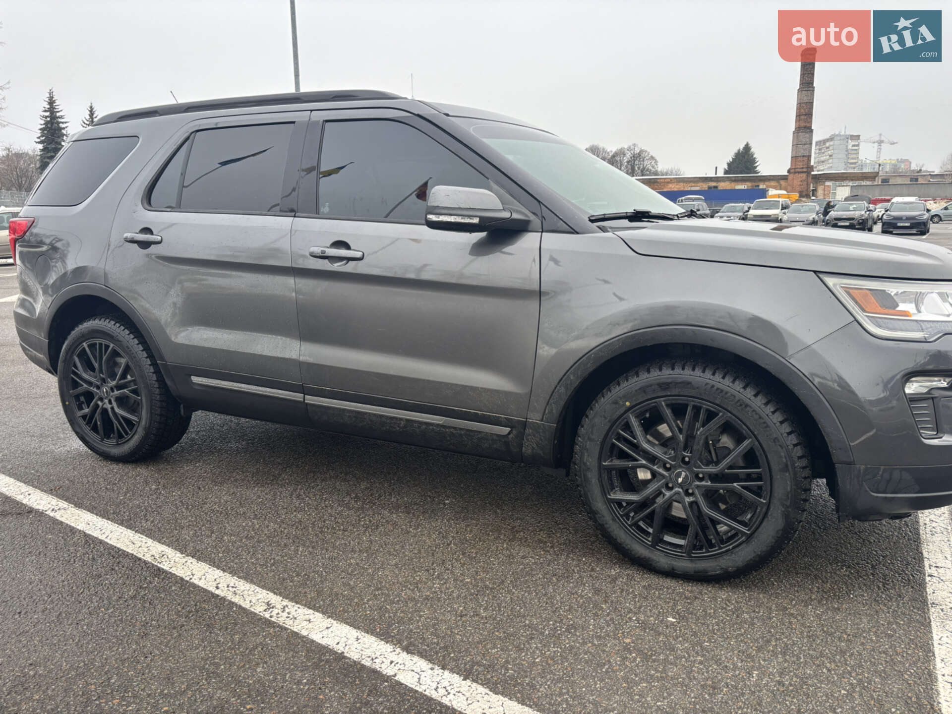 Ford Explorer 2018 VIN 1FM5K8D84JGB82840 фото оголошення 3 з 18