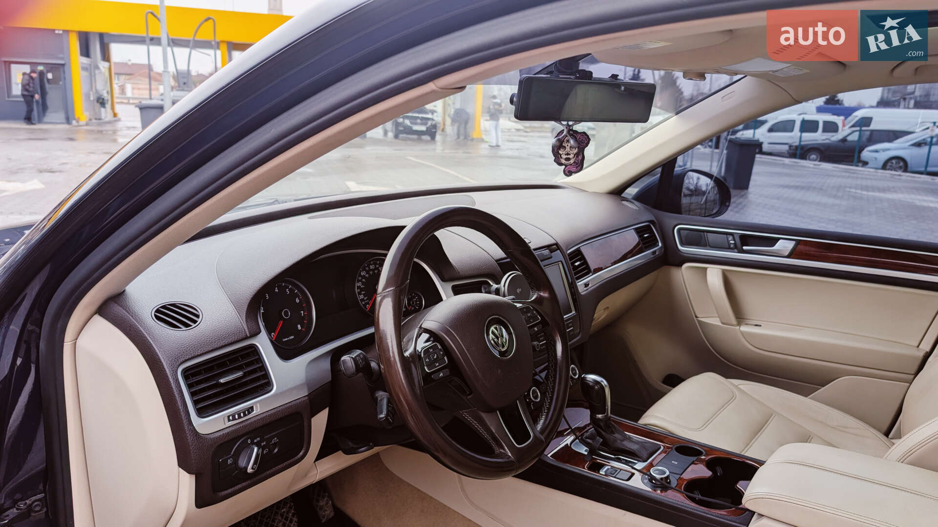 Volkswagen Touareg 2012 VIN WVGEF9BP3DD002614 фото оголошення 40 з 55