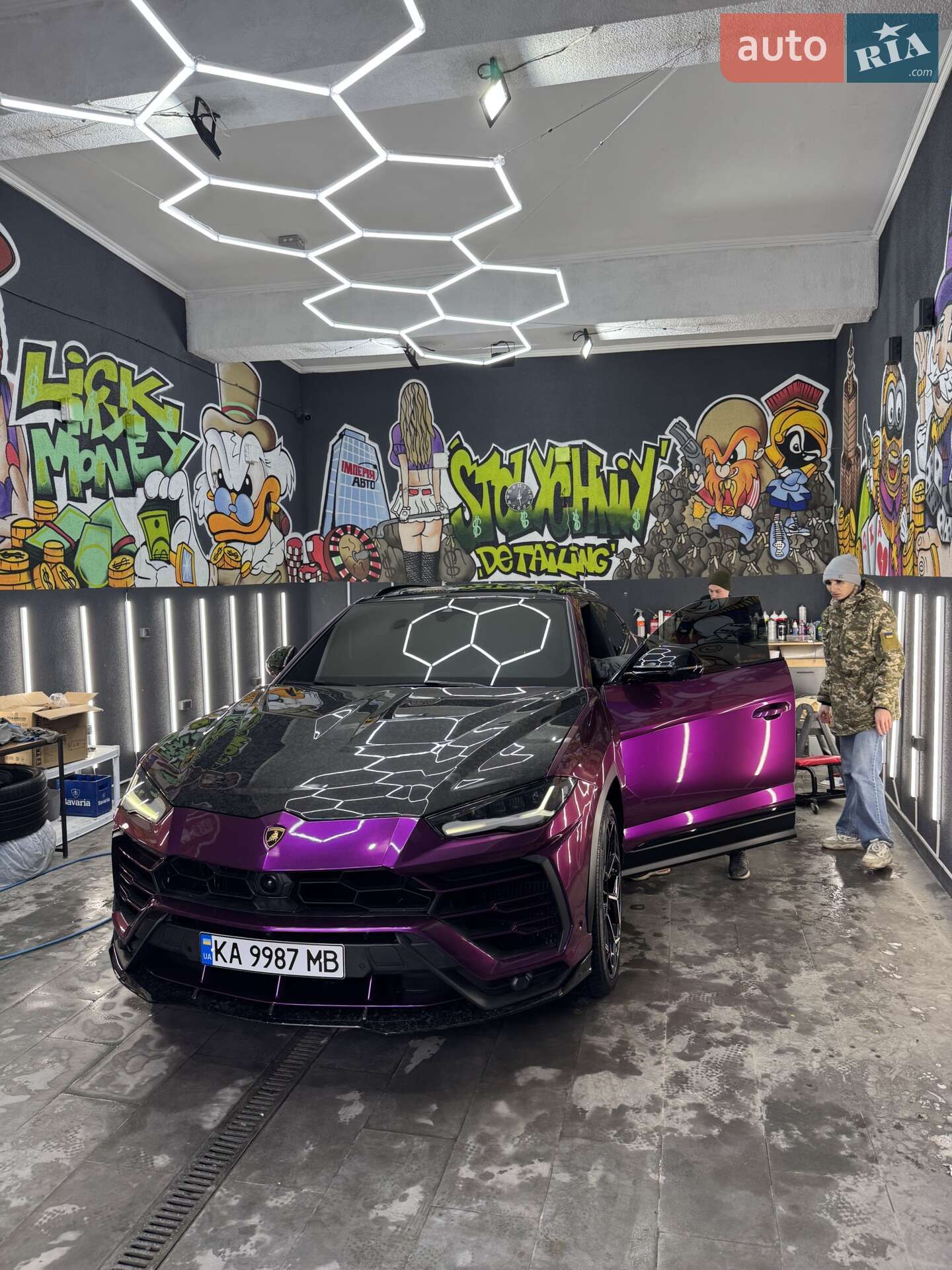 Lamborghini Urus 2020 VIN ZPBUA1ZLXLLA09222 фото оголошення 2 з 31