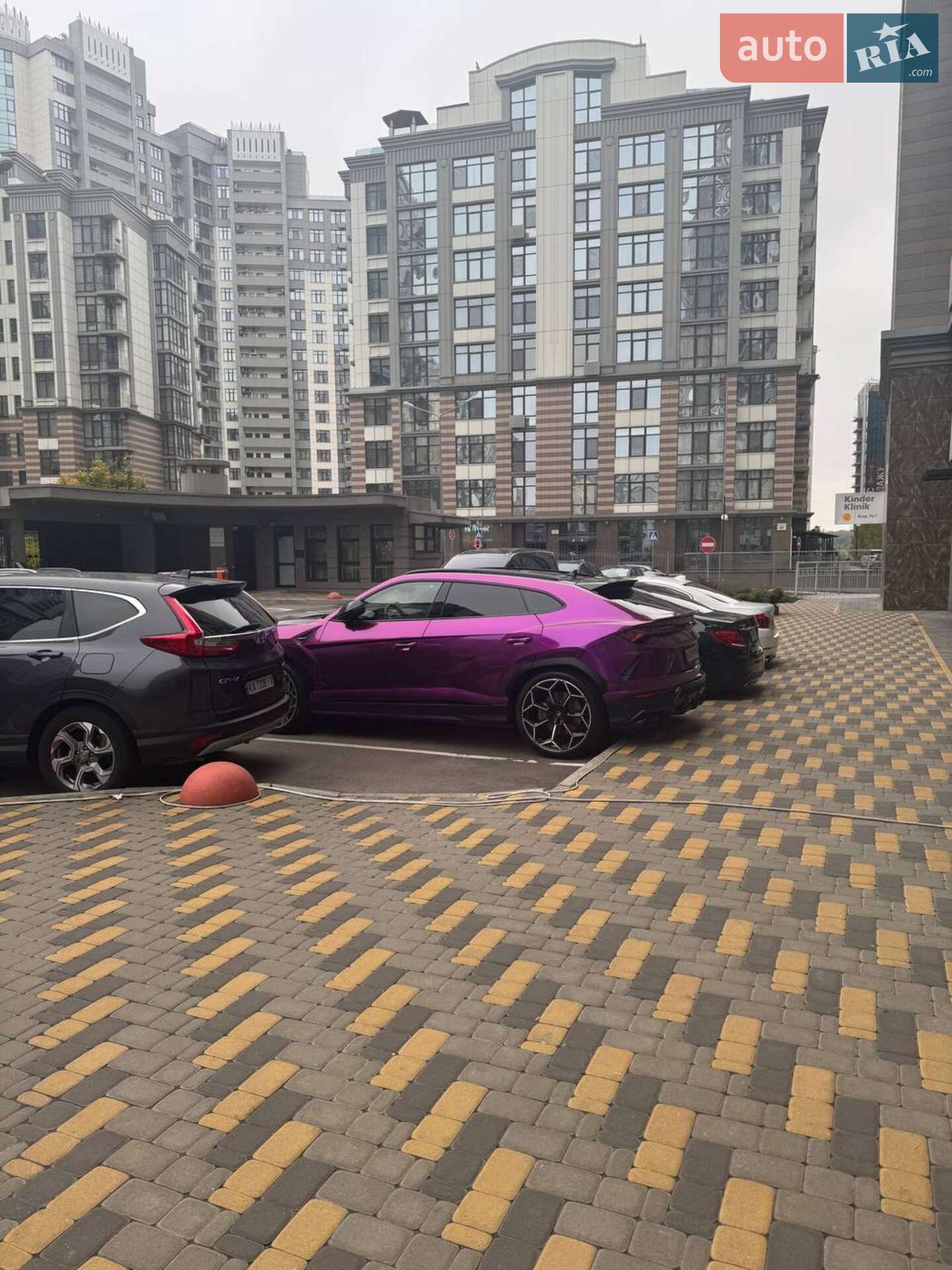 Lamborghini Urus 2020 VIN ZPBUA1ZLXLLA09222 фото оголошення 13 з 31