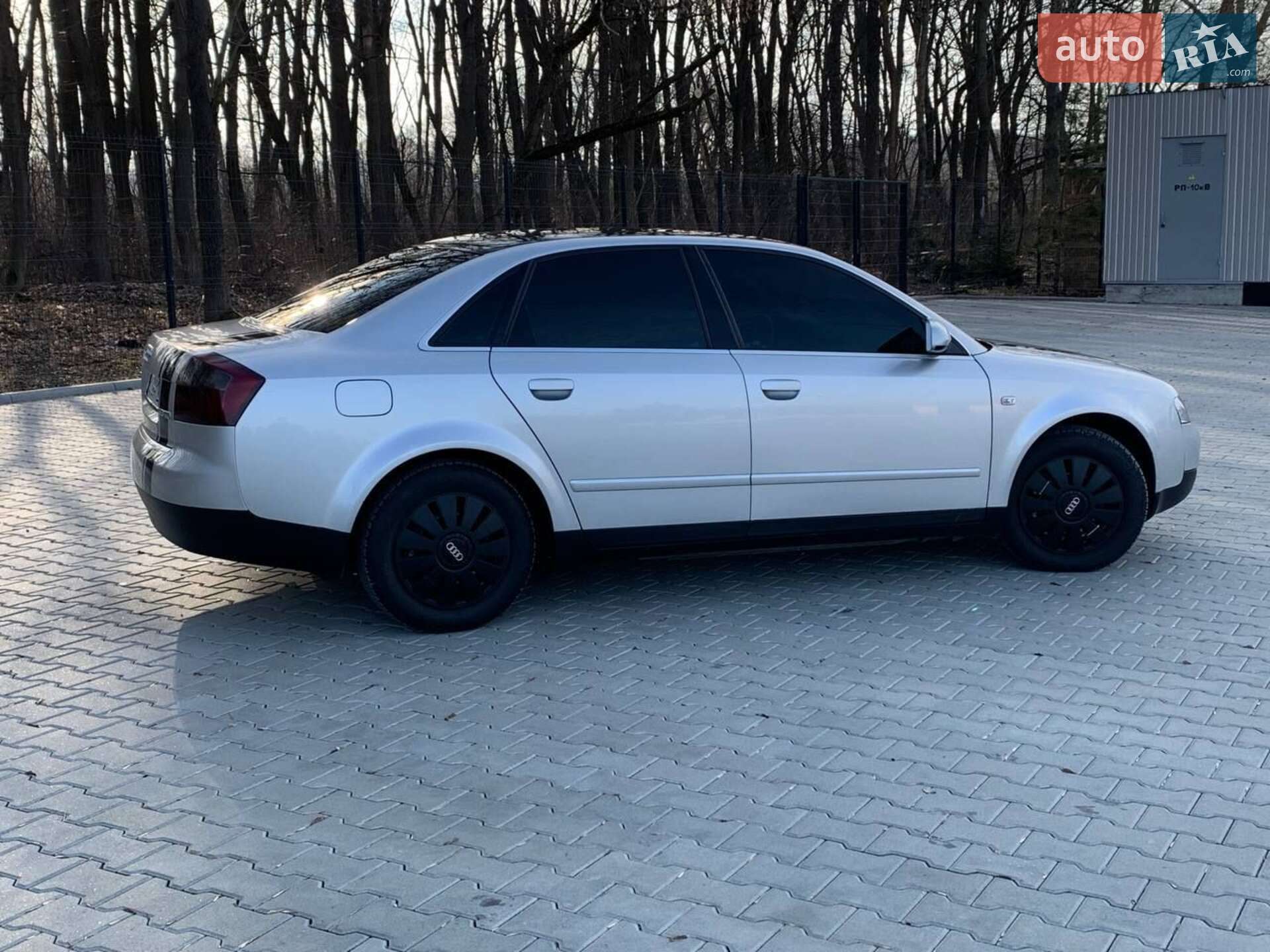 Audi A4 2001 VIN WAUZZZ8EZ1A073101 фото оголошення 4 з 20