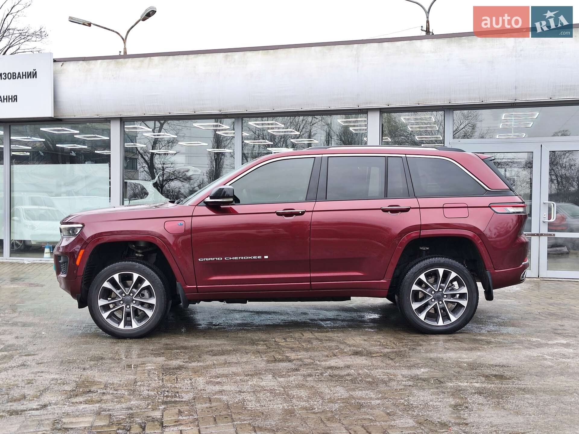 Jeep Grand Cherokee 2022 VIN 1C4RJYD62N8746685 фото оголошення 9 з 46